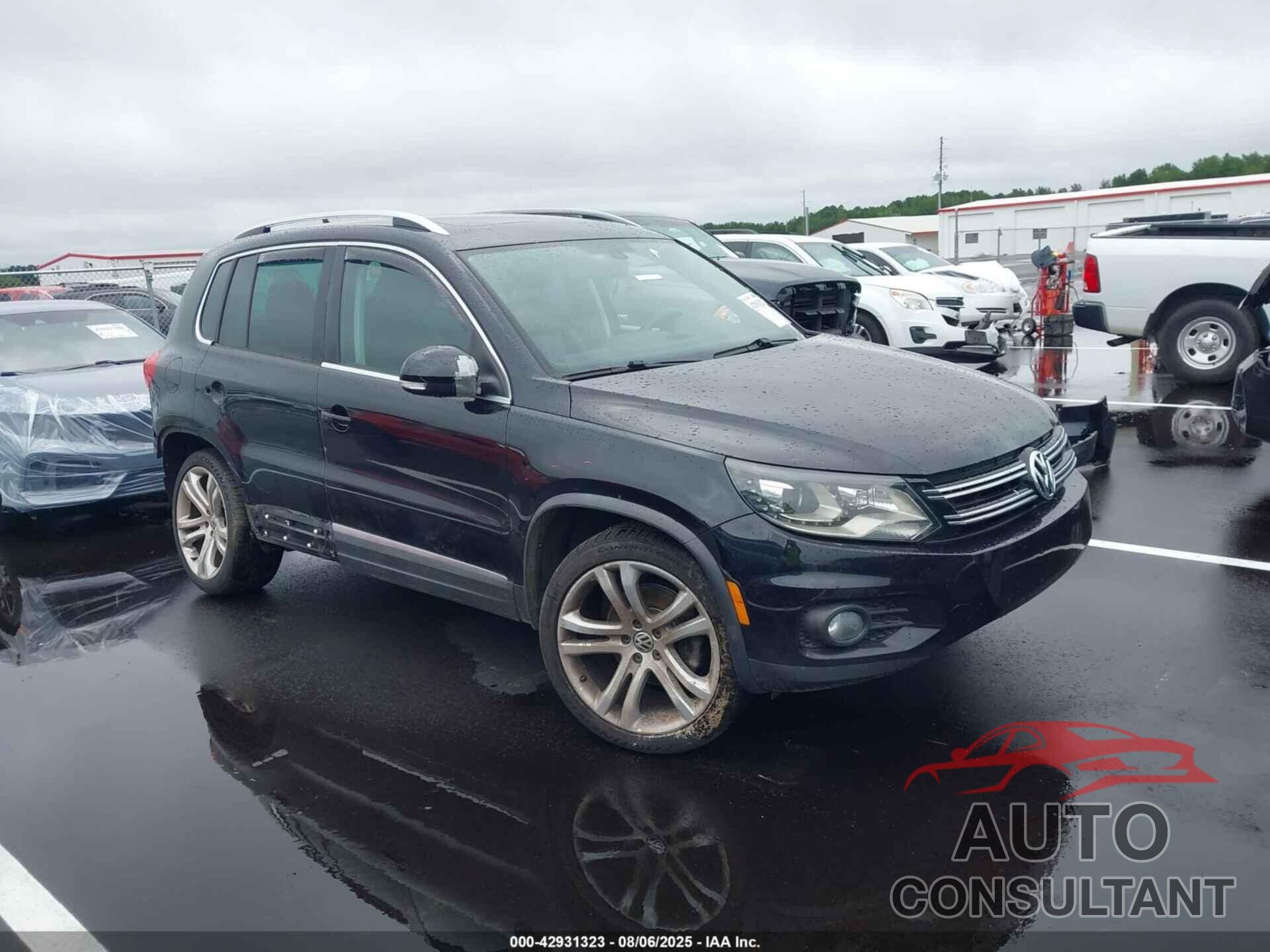 VOLKSWAGEN TIGUAN 2012 - WVGBV7AX6CW602090