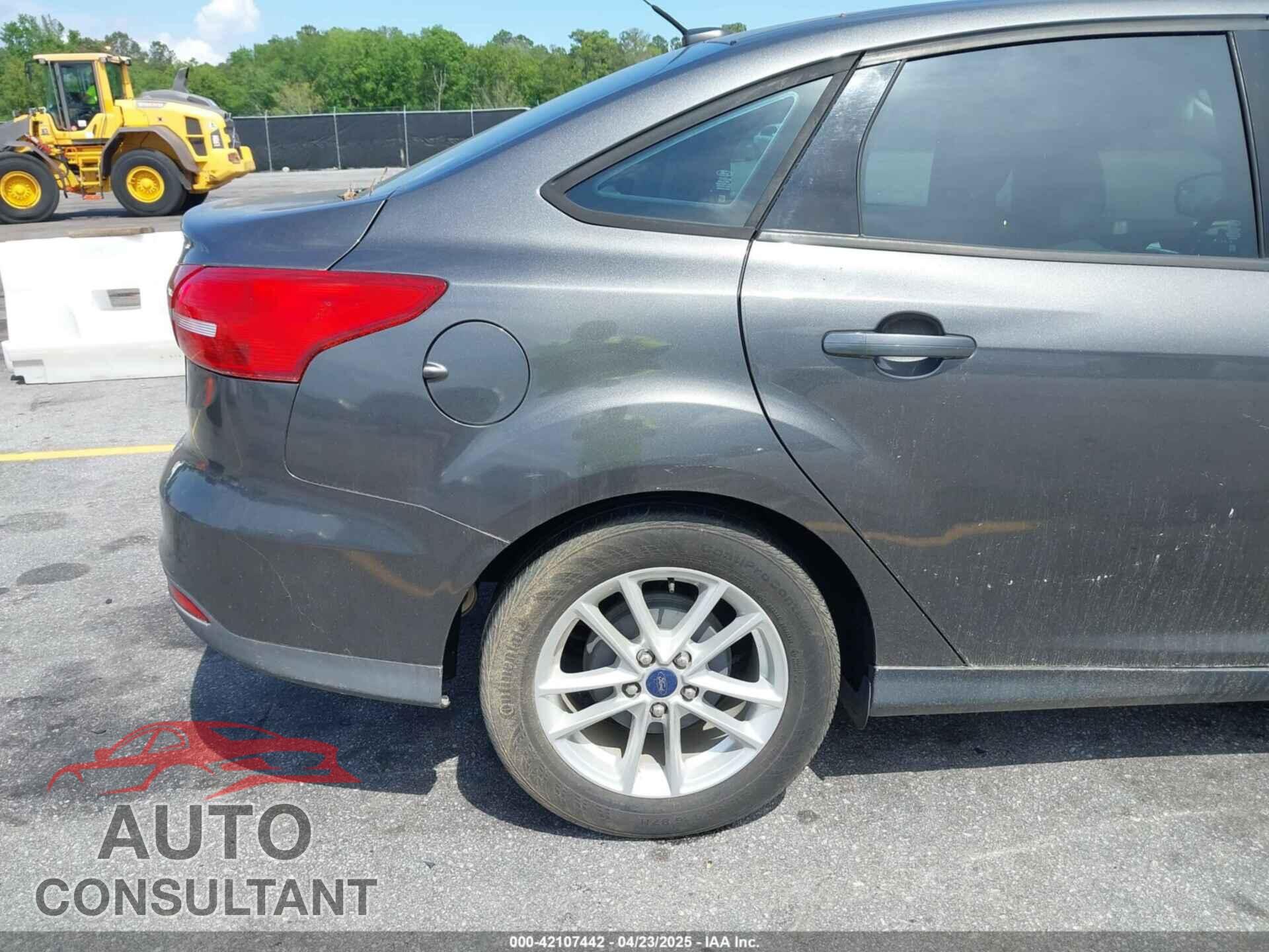 FORD FOCUS 2016 - 1FADP3F26GL207417
