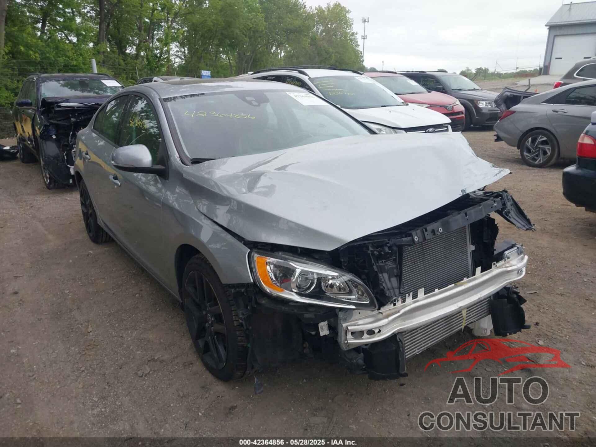 VOLVO S60 2018 - YV140MTL8J2460375