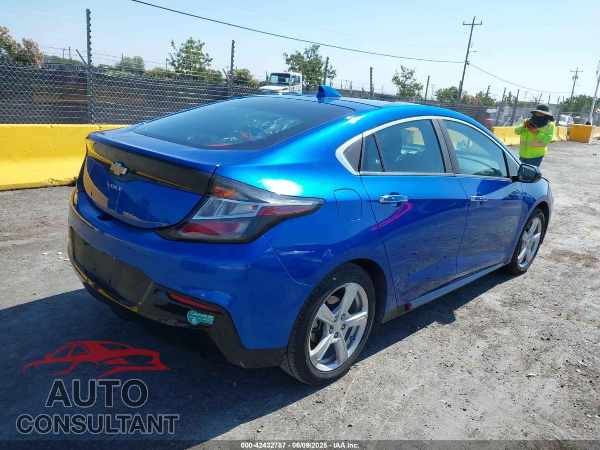 CHEVROLET VOLT 2017 - 1G1RC6S55HU149978