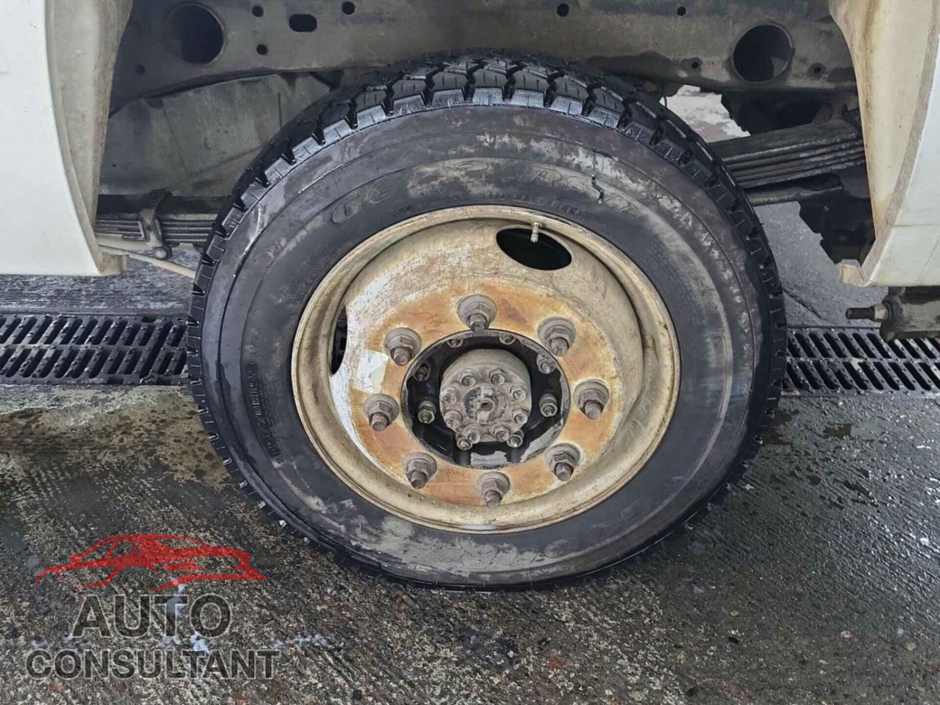 CHEVROLET SILVERADO 2011 - 1GC2CVCG2BZ345924