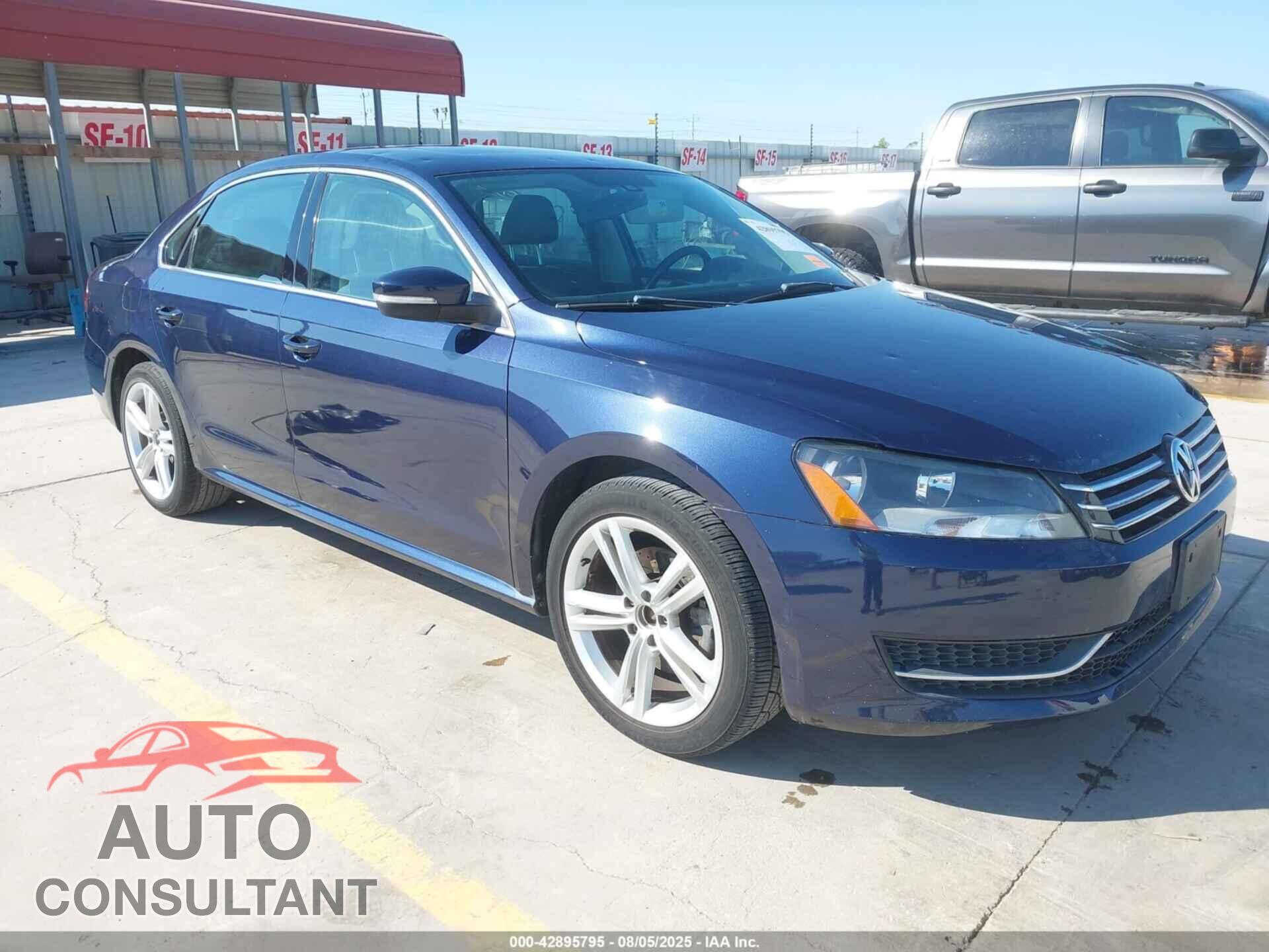 VOLKSWAGEN PASSAT 2014 - 1VWBS7A33EC044498