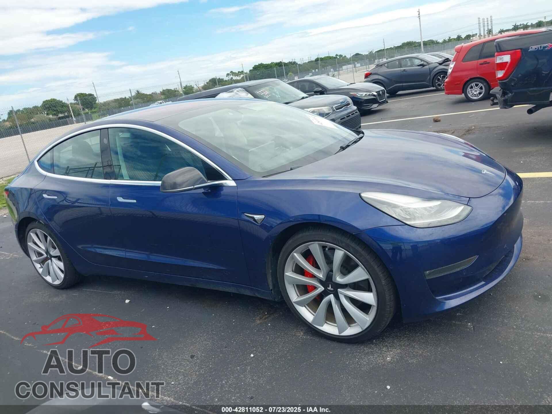 TESLA MODEL 3 2018 - 5YJ3E1EB5JF080784