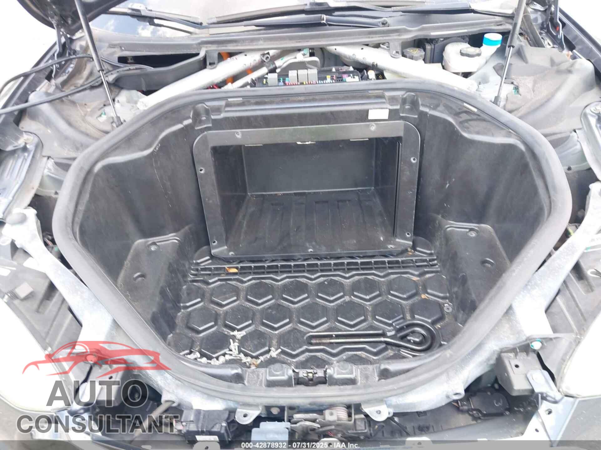 TESLA MODEL S 2015 - 5YJSA1E11FF115987