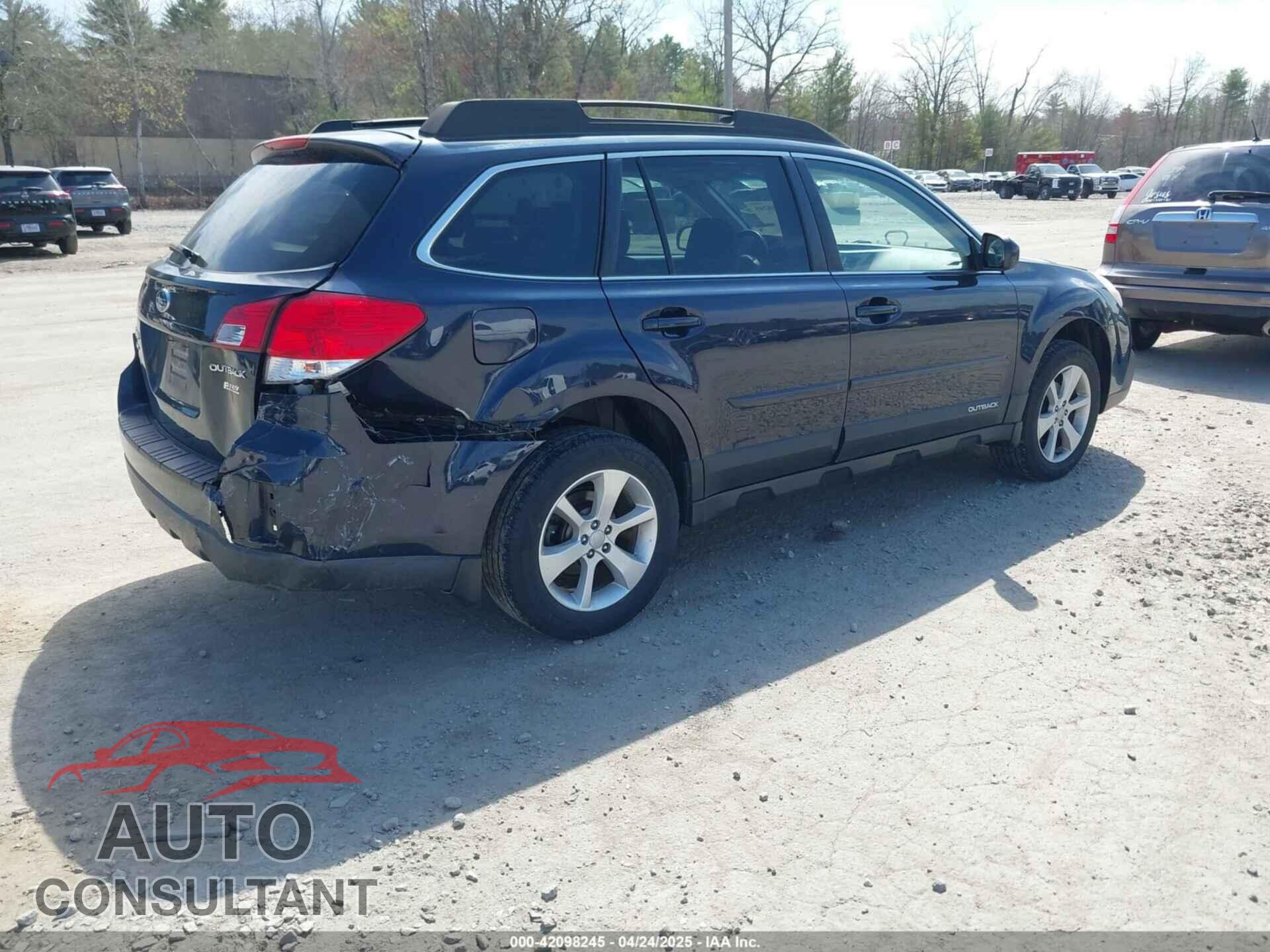 SUBARU OUTBACK 2013 - 4S4BRBGC4D3228318