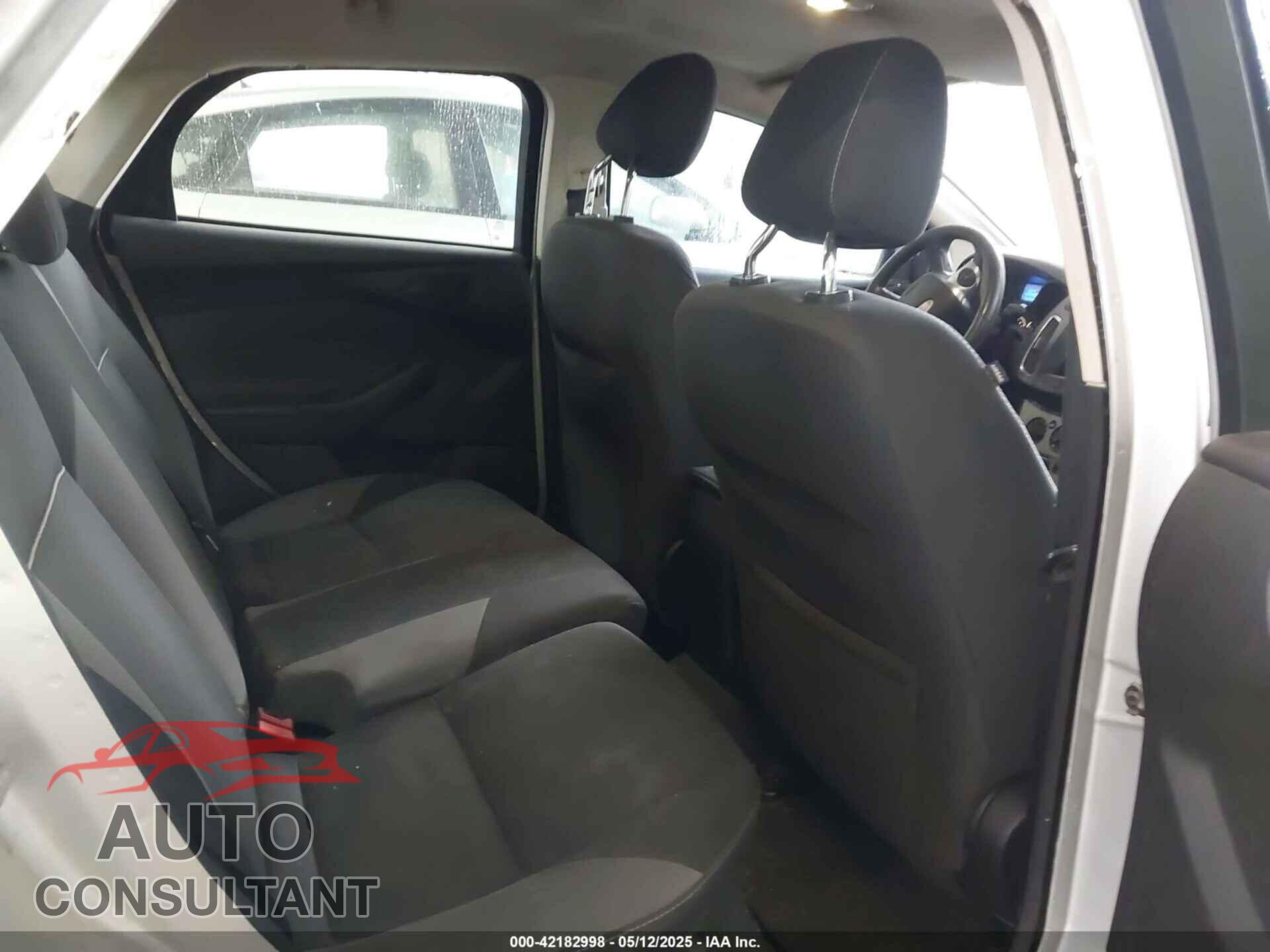 FORD FOCUS 2012 - 1FAHP3K2XCL230023