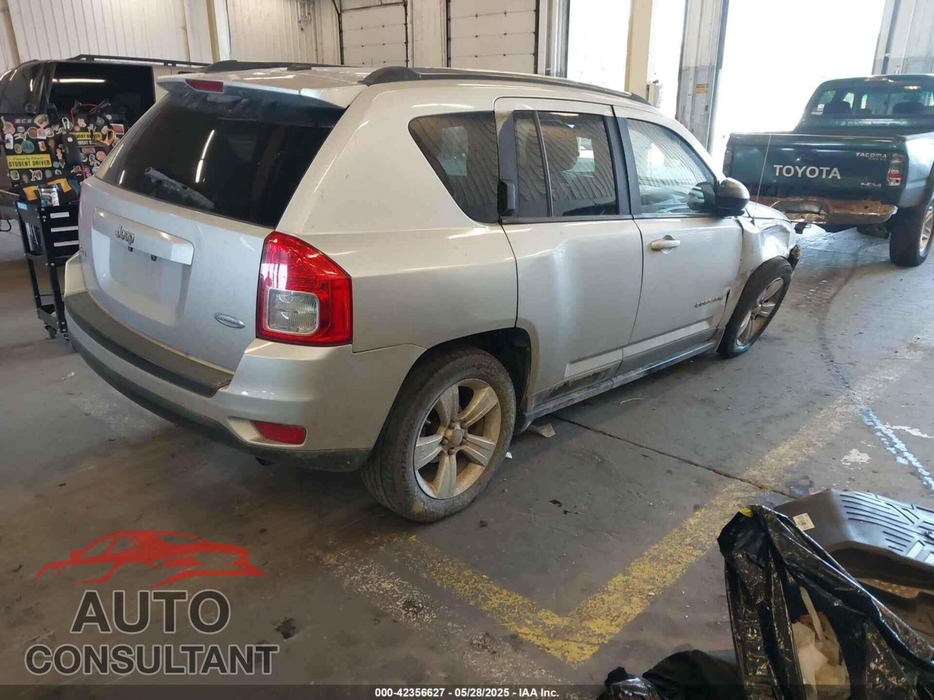 JEEP COMPASS 2011 - 1J4NF1FBXBD210713