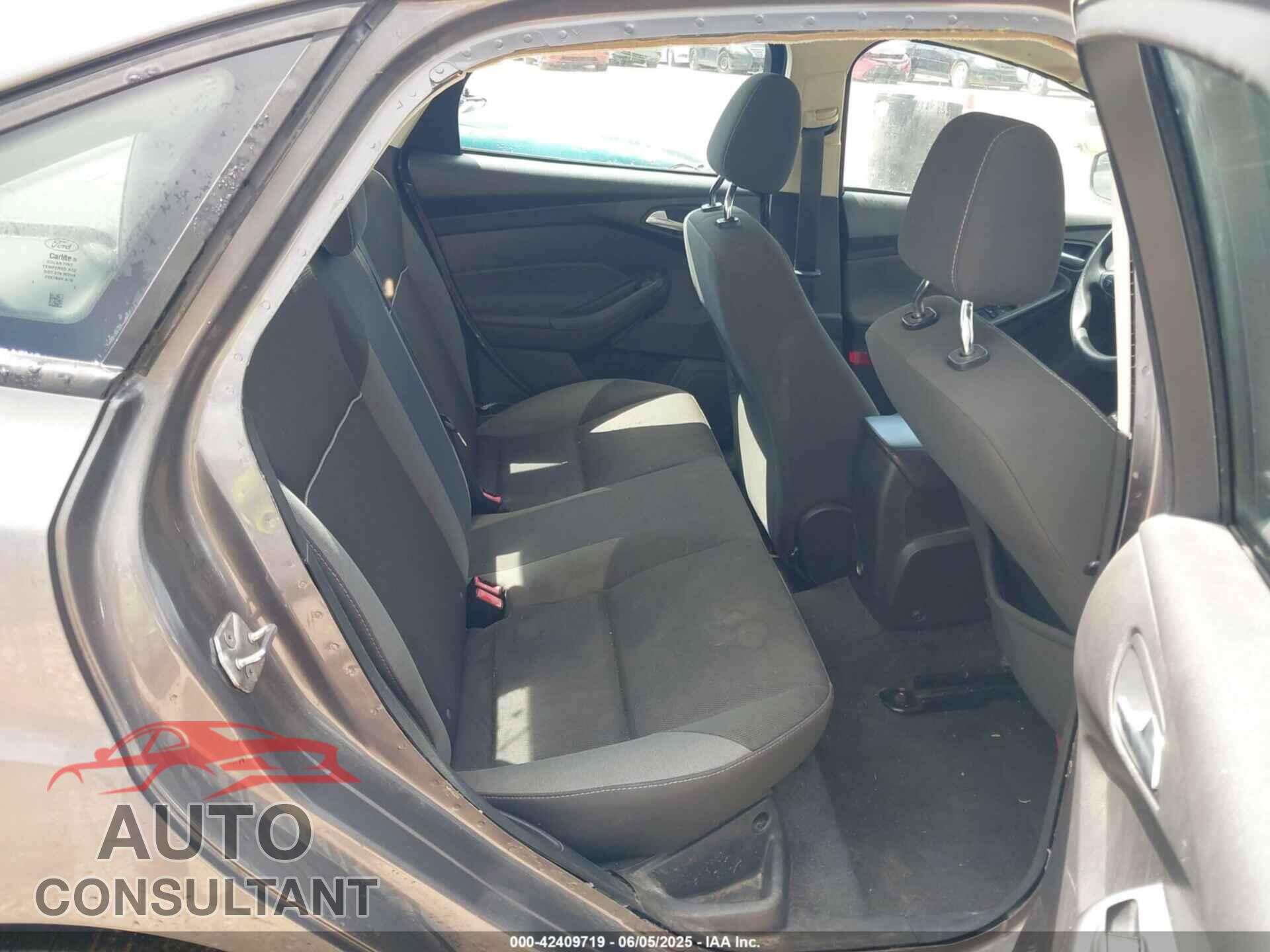 FORD FOCUS 2012 - 1FAHP3F21CL199240