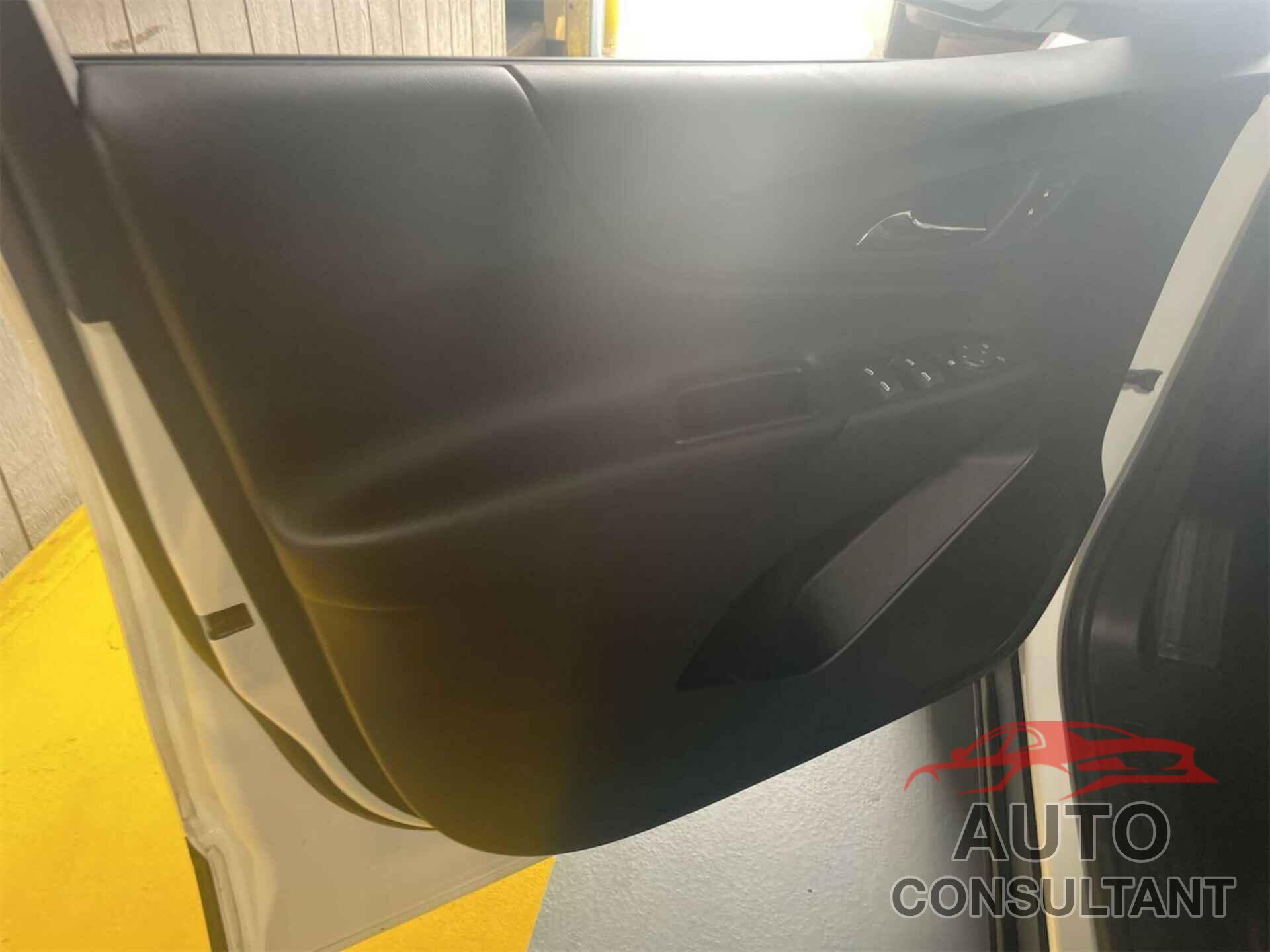 CHEVROLET EQUINOX 2020 - 2GNAXJEV3L6228443