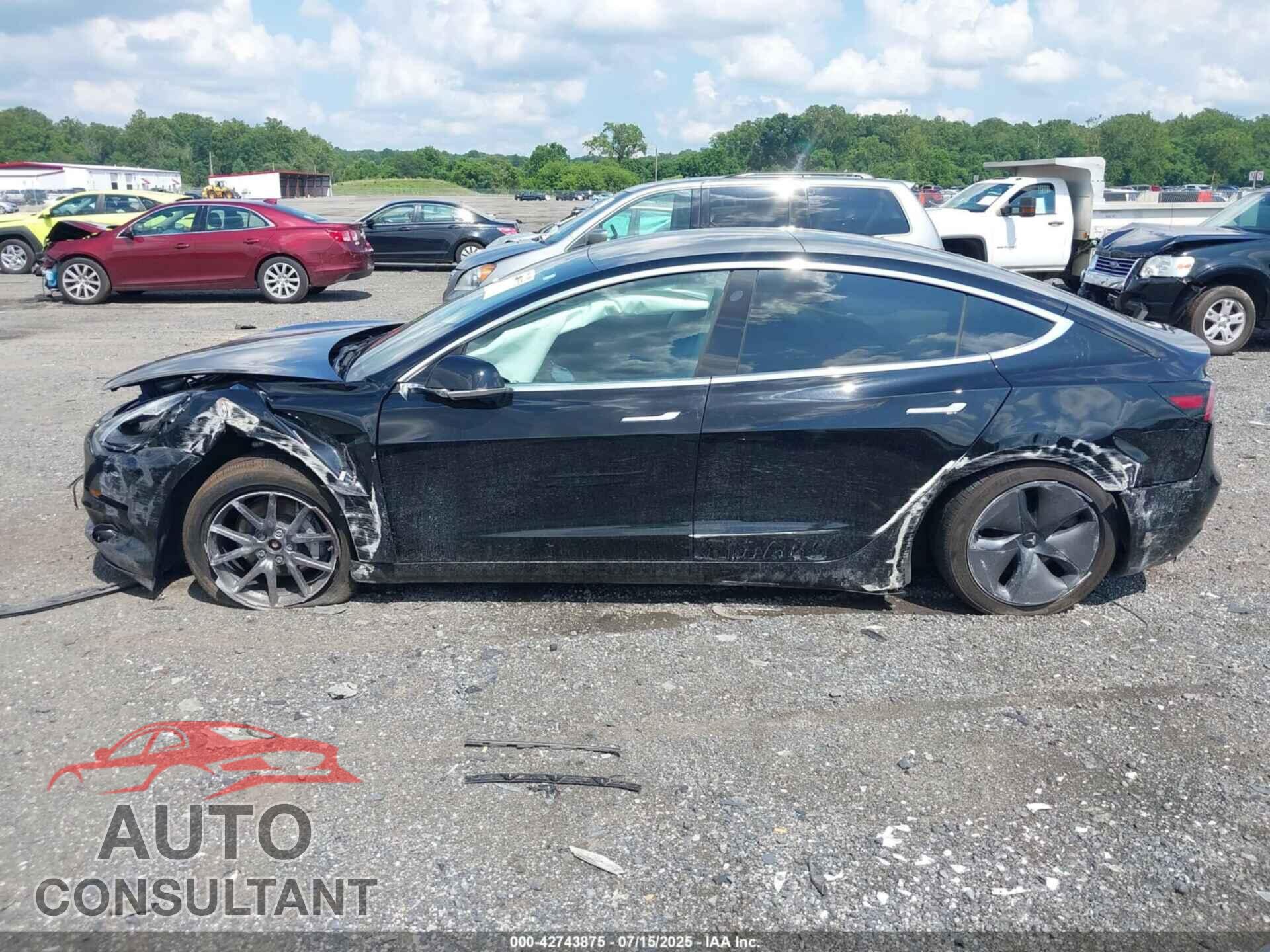 TESLA MODEL 3 2019 - 5YJ3E1EB5KF418072