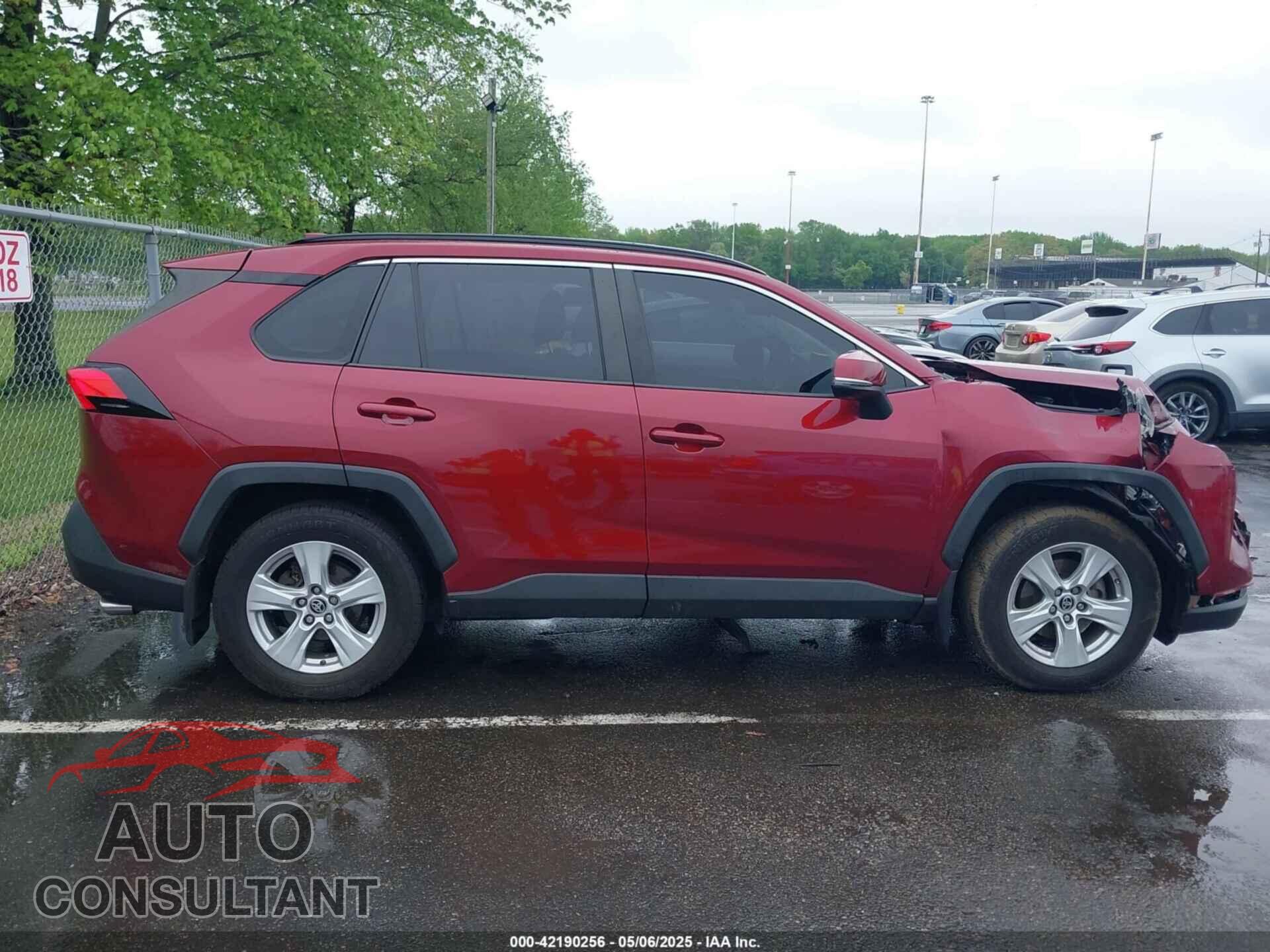 TOYOTA RAV4 2019 - JTMP1RFV5KD042503