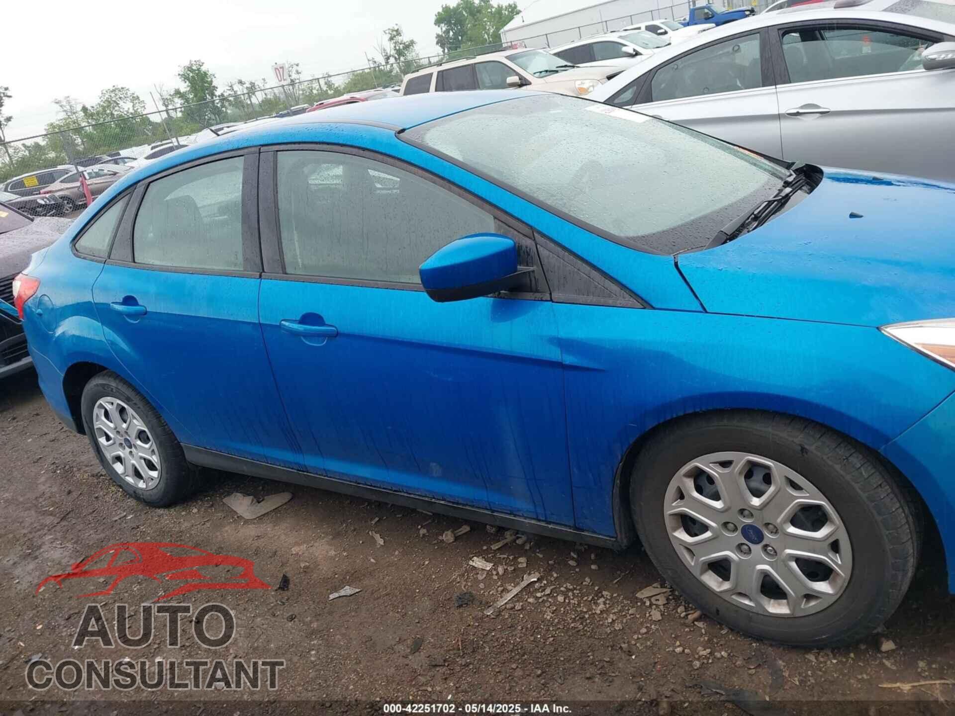 FORD FOCUS 2012 - 1FAHP3F23CL447469