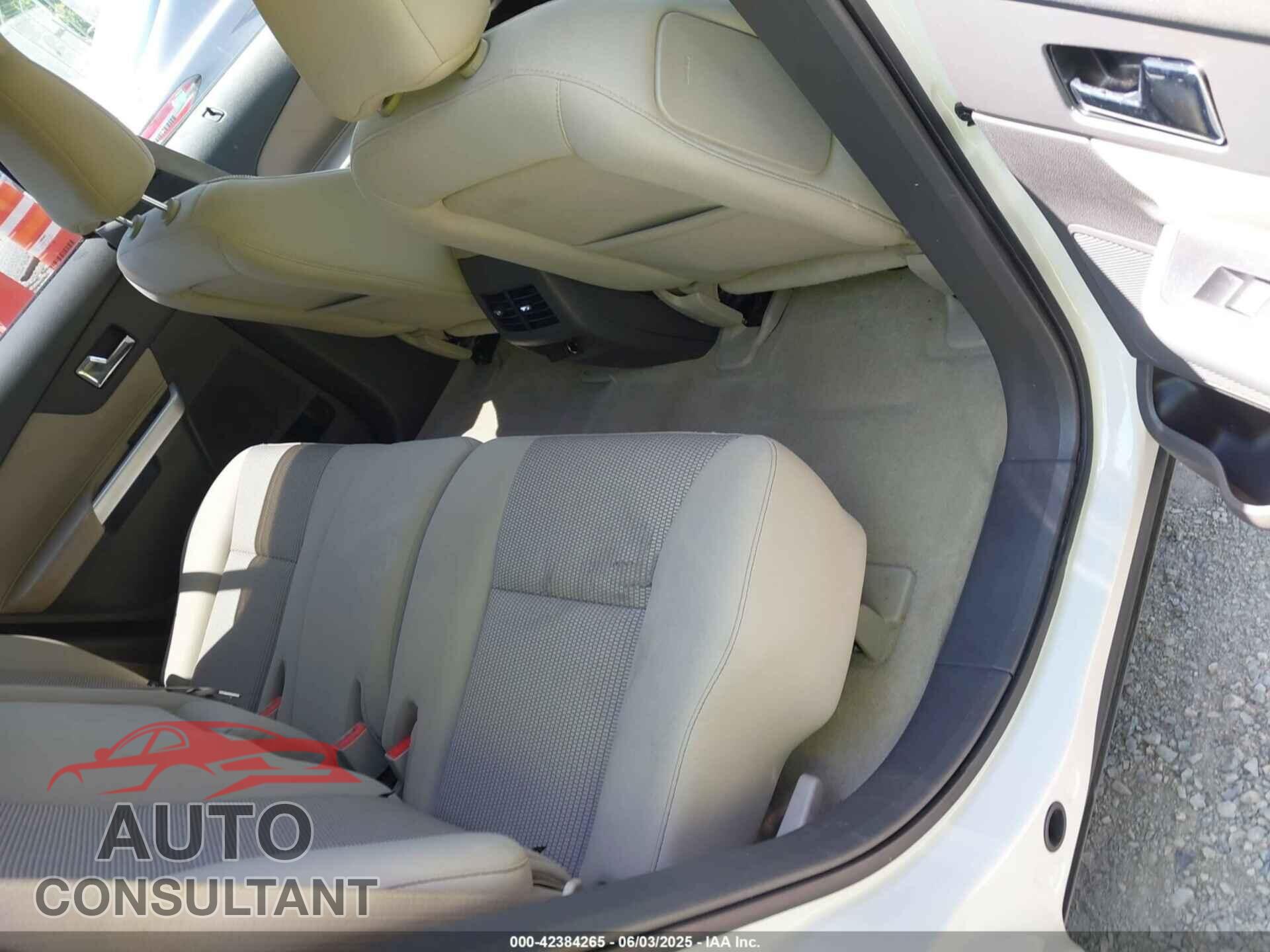 FORD EDGE 2011 - 2FMDK3JC1BBB50430