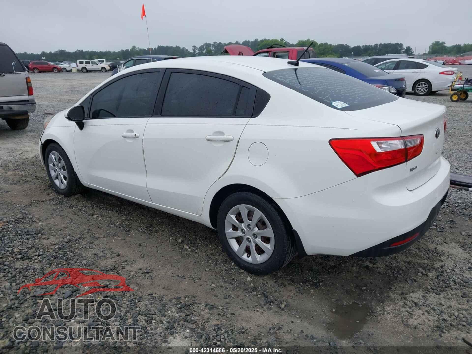 KIA RIO 2014 - KNADM4A39E6381211