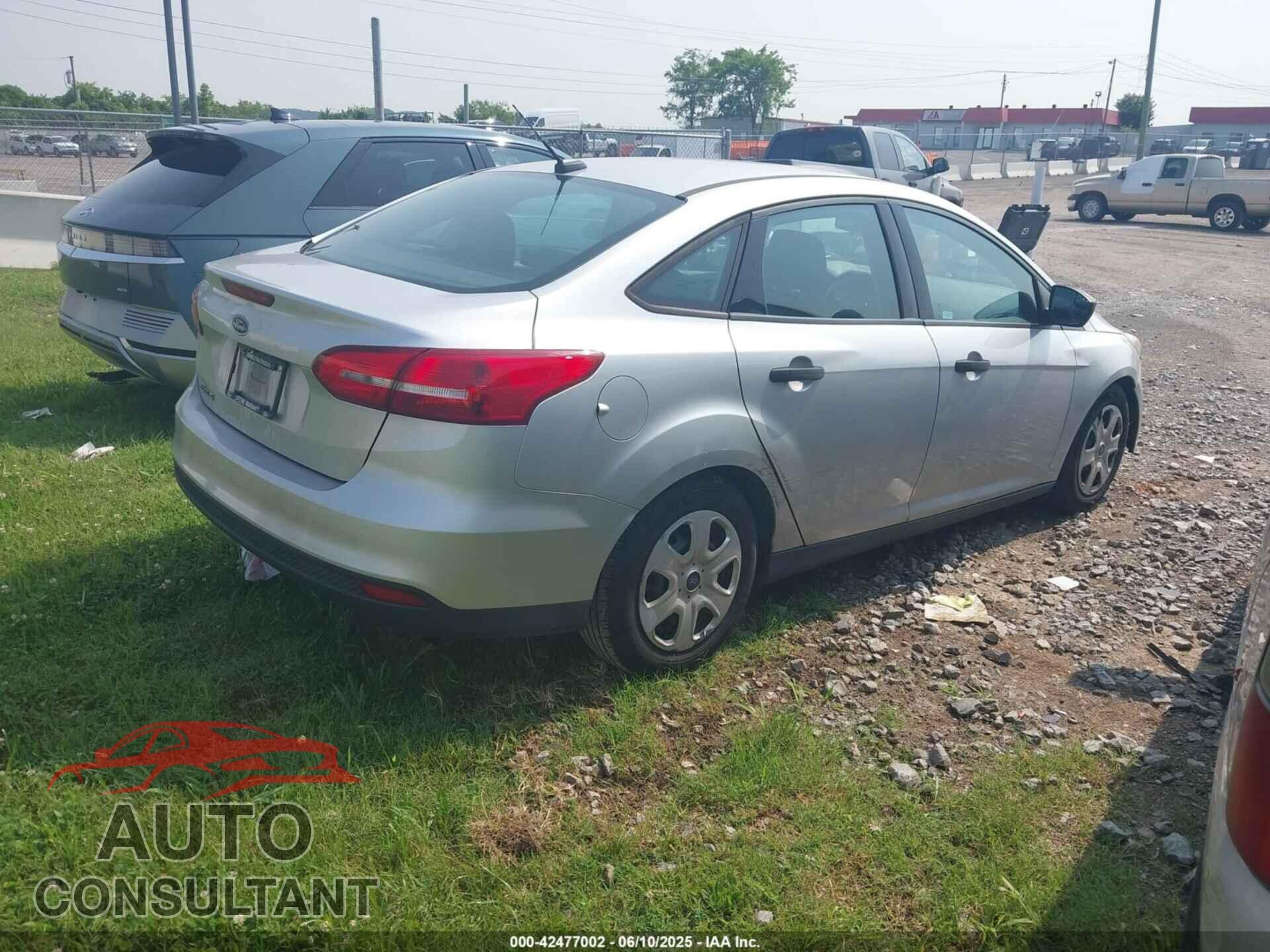 FORD FOCUS 2016 - 1FADP3E26GL247076