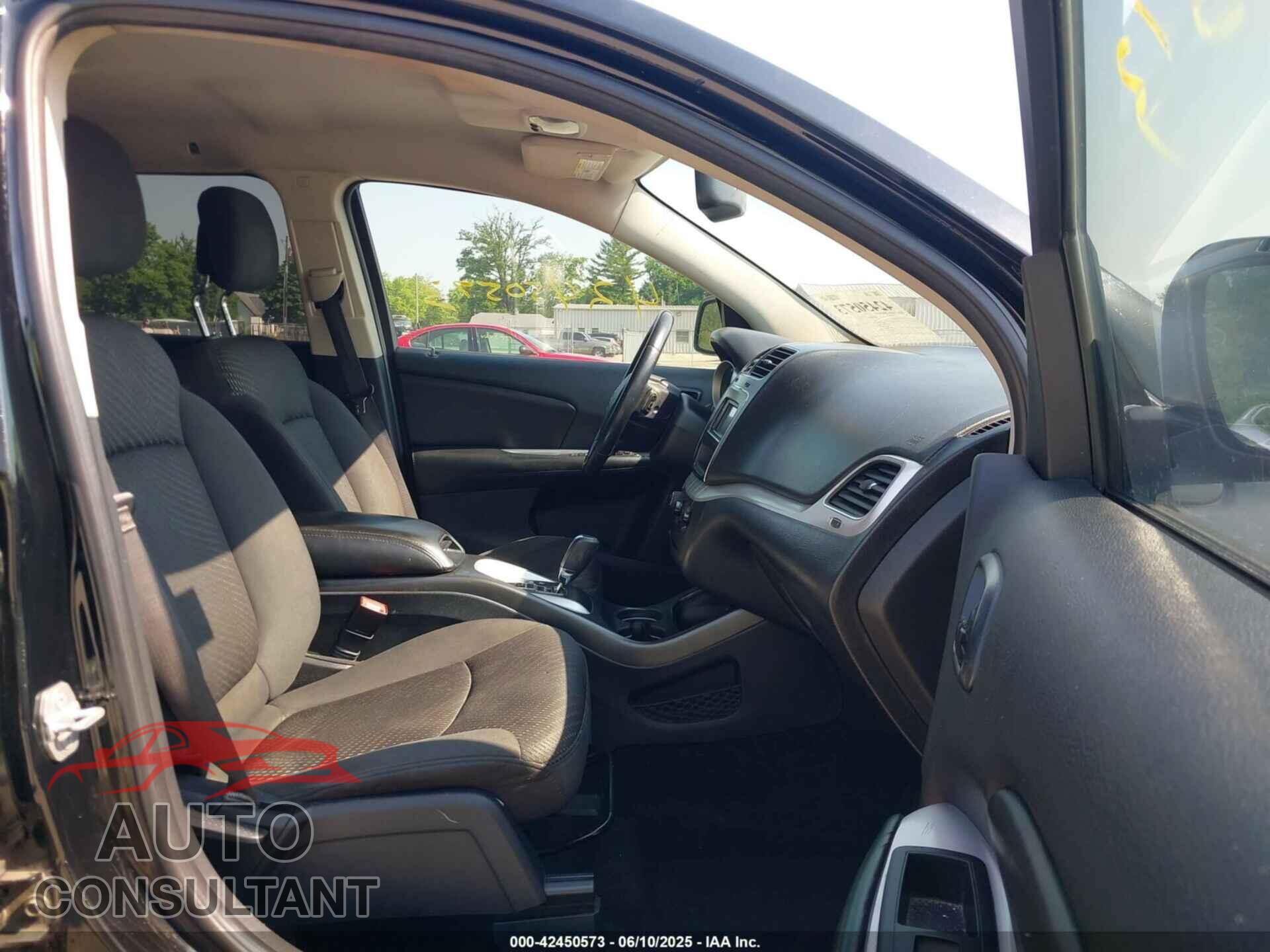 DODGE JOURNEY 2015 - 3C4PDCAB2FT547402