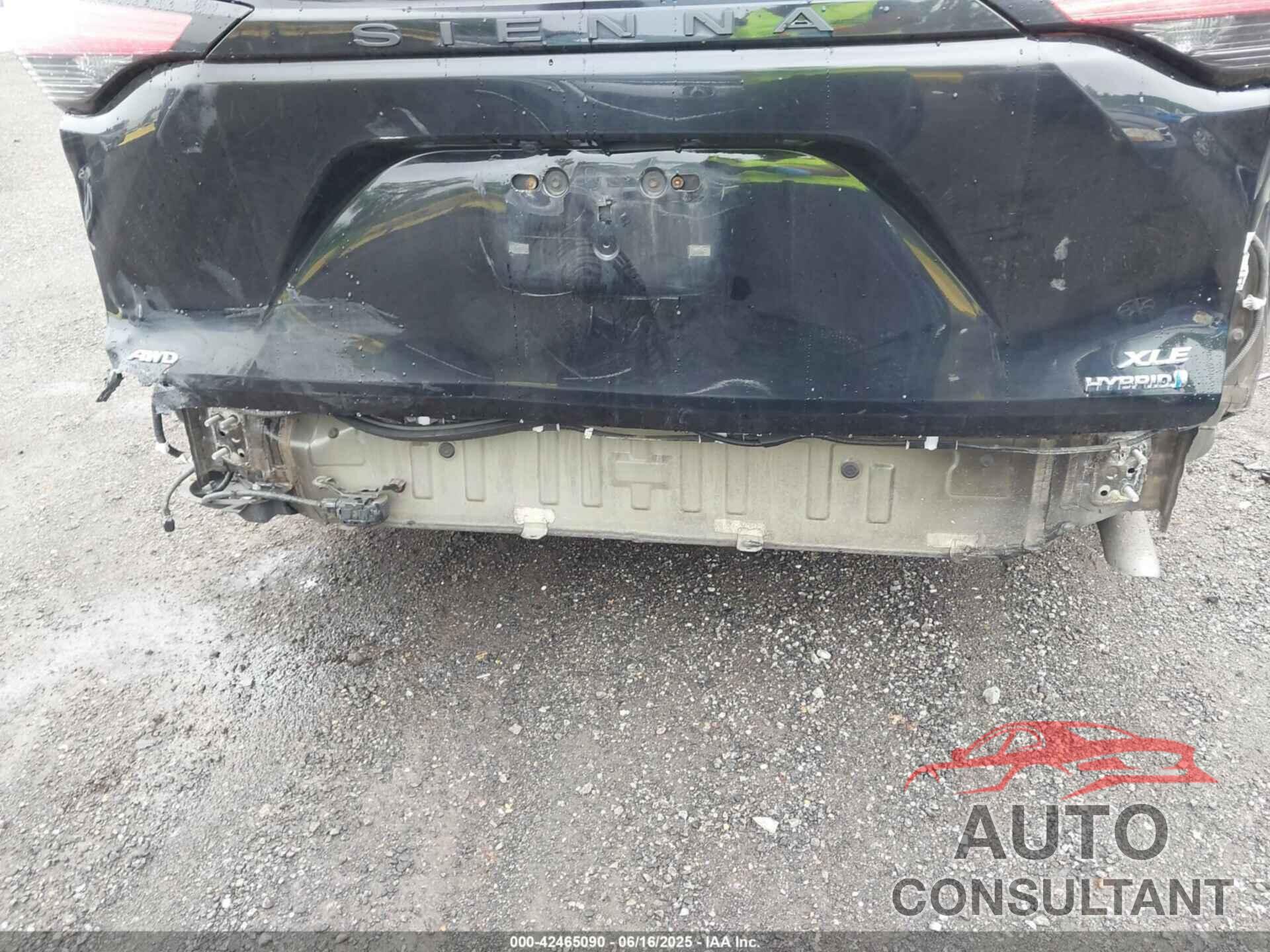 TOYOTA SIENNA 2021 - 5TDYSKFC4MS017574