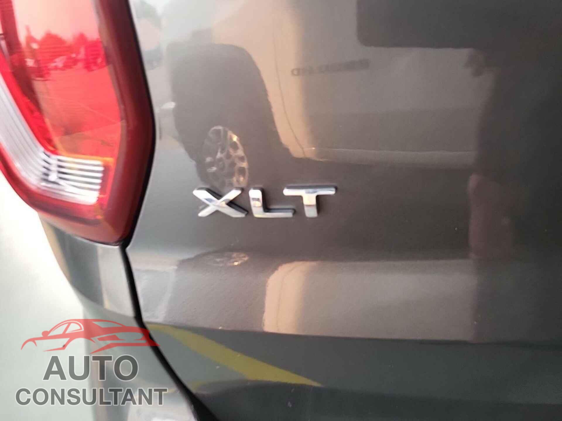 FORD EXPLORER 2017 - 1FM5K8D89HGD08040