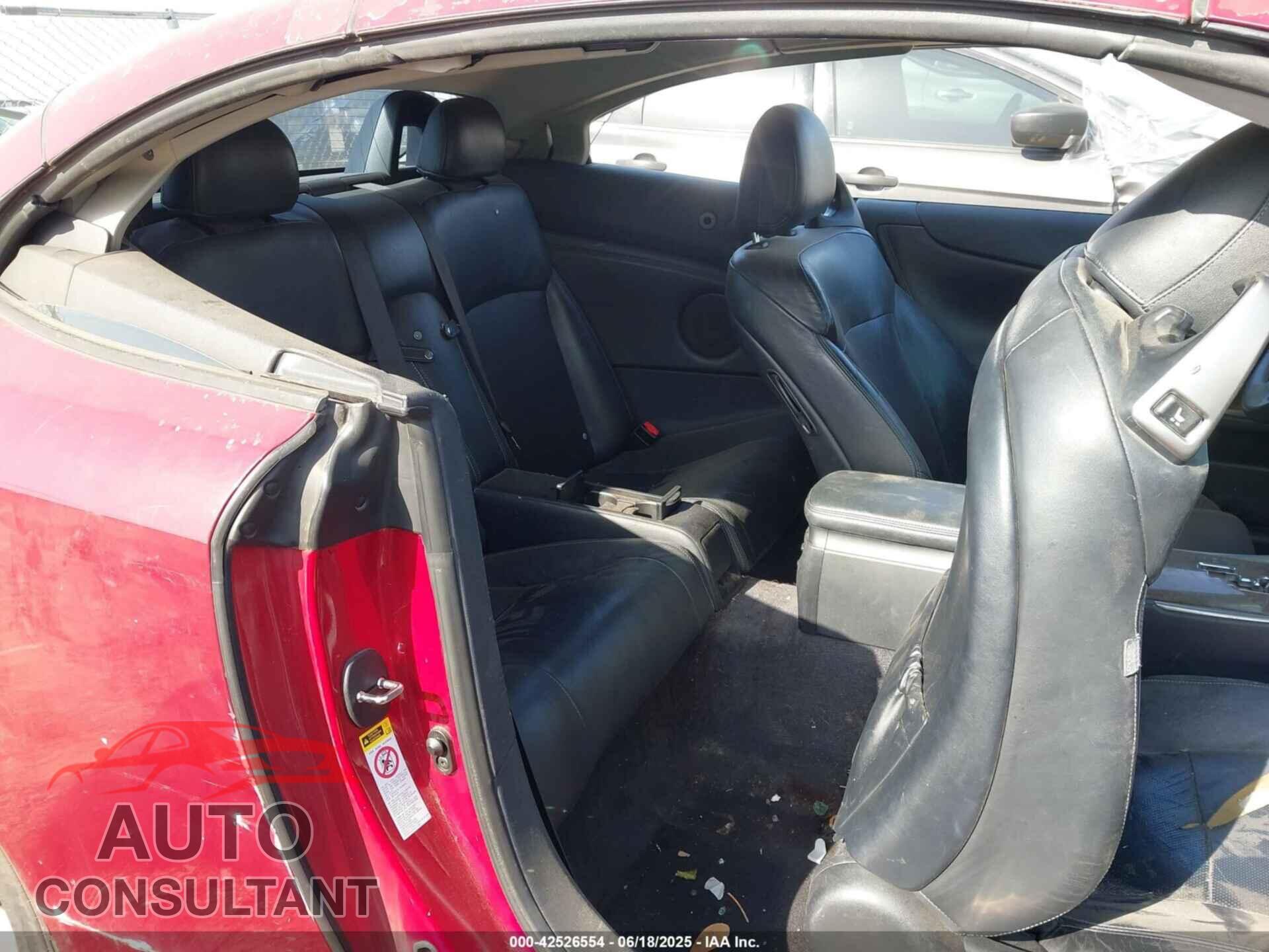 LEXUS IS 250C 2010 - JTHFF2C29A2512412