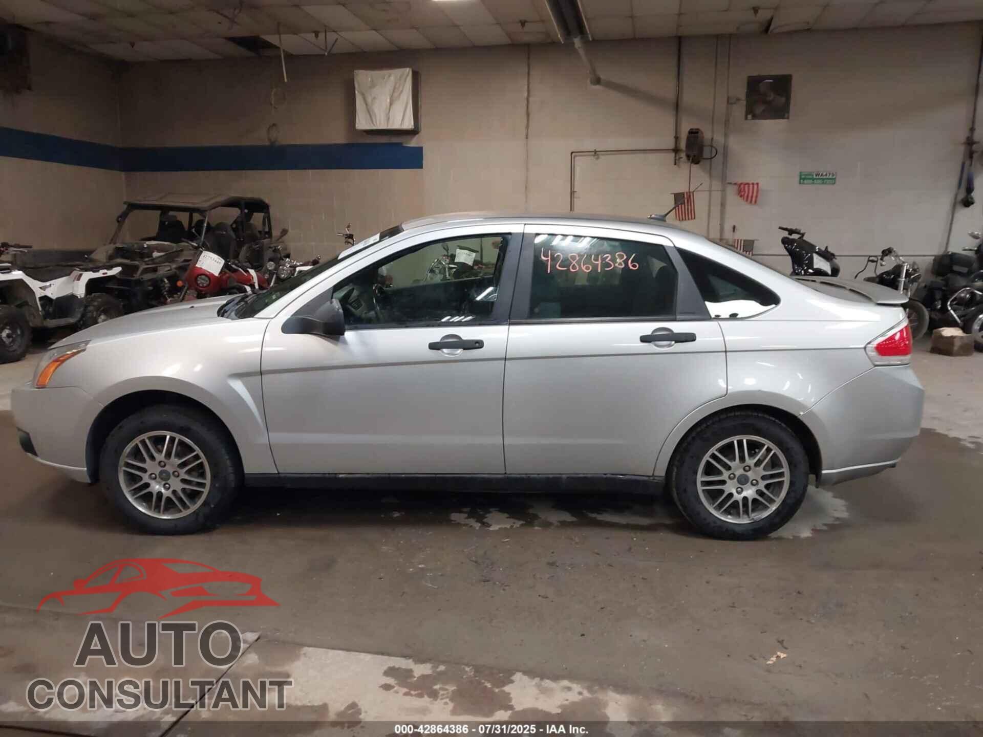 FORD FOCUS 2011 - 1FAHP3FN5BW100295