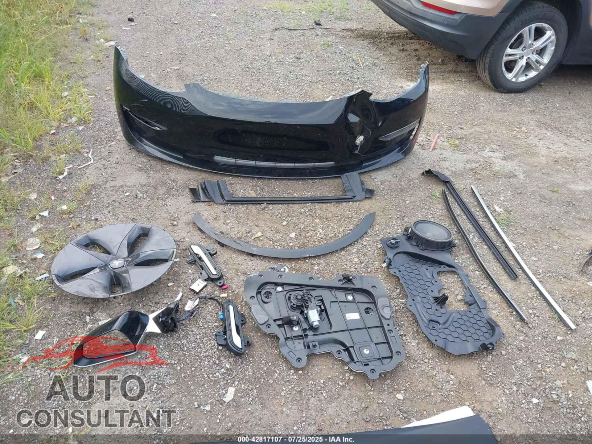 TESLA MODEL 3 2018 - 5YJ3E1EB8JF093948