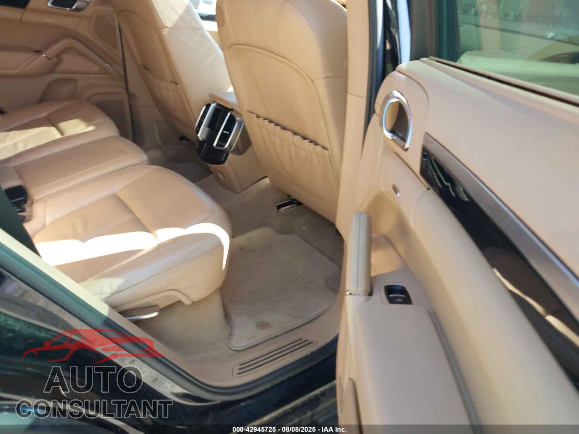 PORSCHE CAYENNE 2011 - WP1AA2A26BLA00159