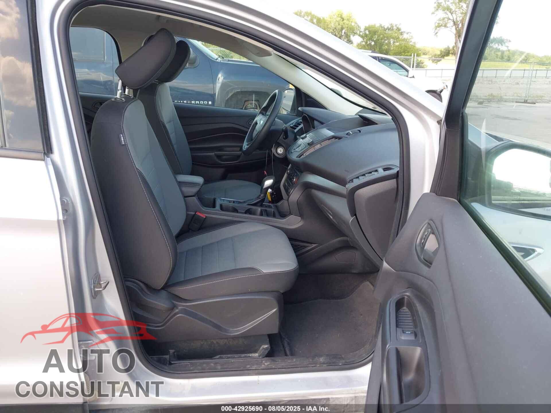 FORD ESCAPE 2019 - 1FMCU0F74KUC03745
