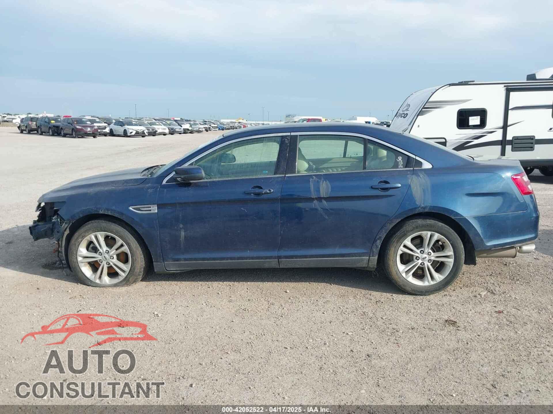 FORD TAURUS 2017 - 1FAHP2E82HG129455