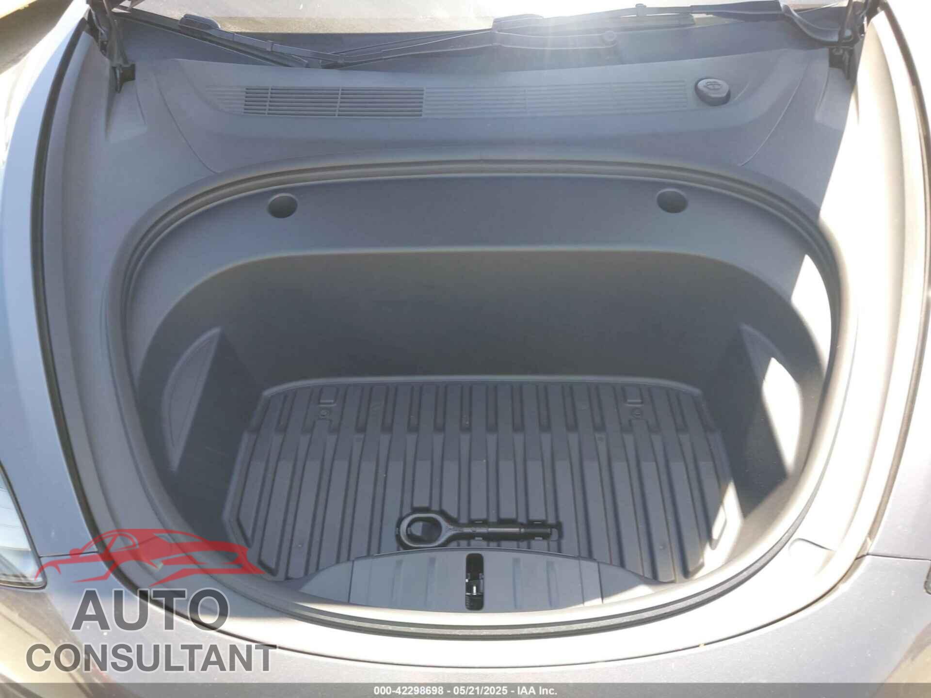 TESLA MODEL 3 2023 - 5YJ3E1EB3PF698548