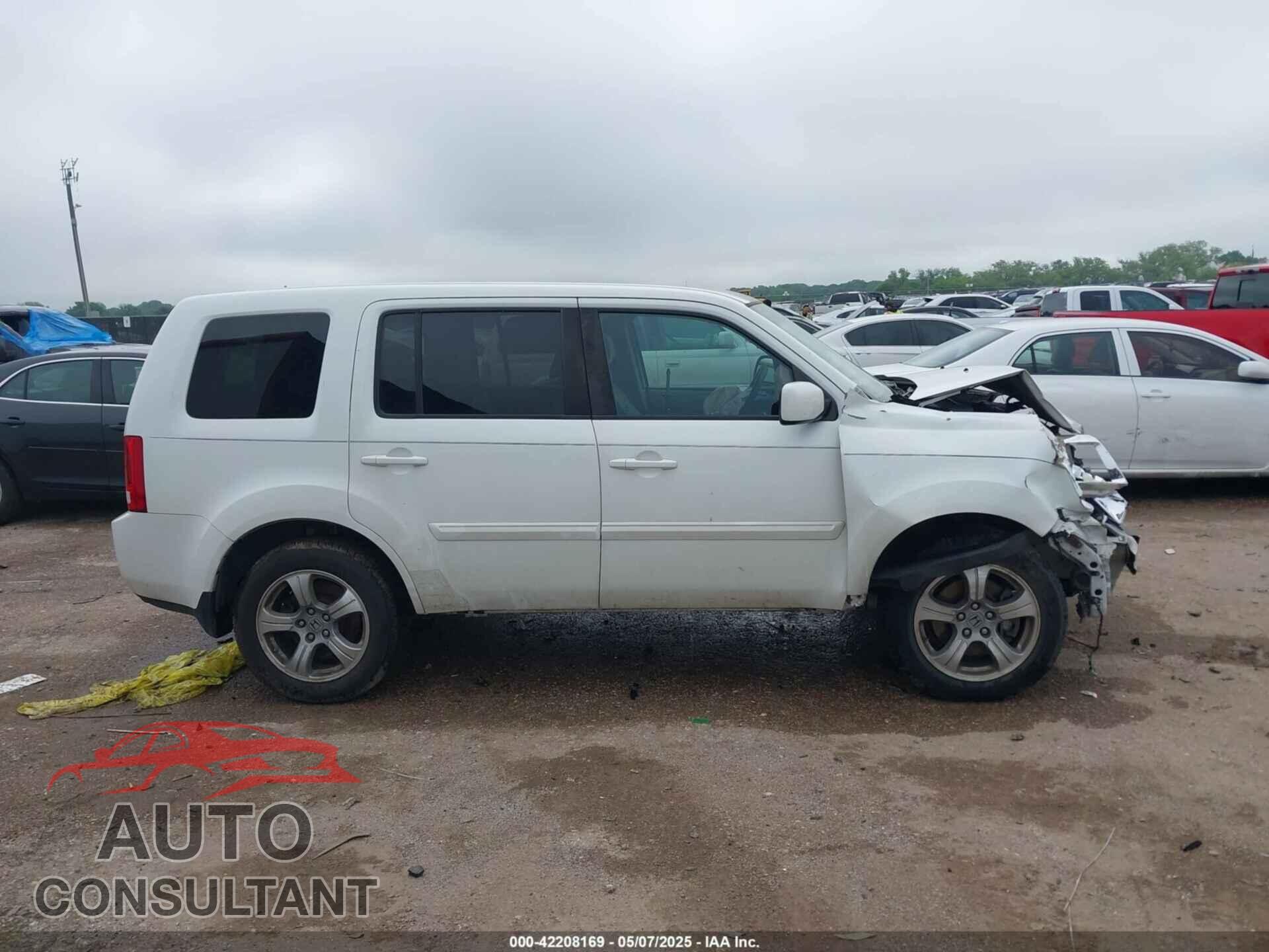 HONDA PILOT 2013 - 5FNYF3H42DB030425