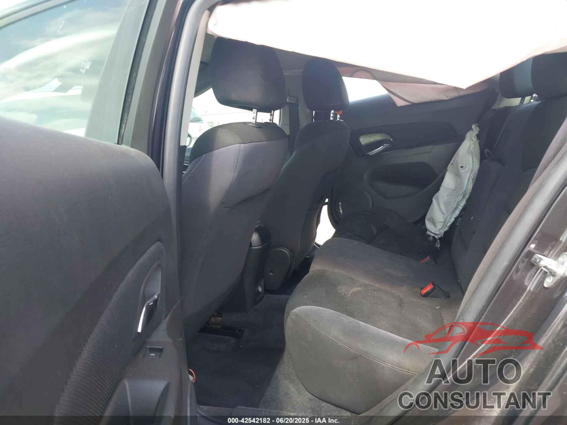 CHEVROLET CRUZE 2015 - 1G1PC5SBXF7223964