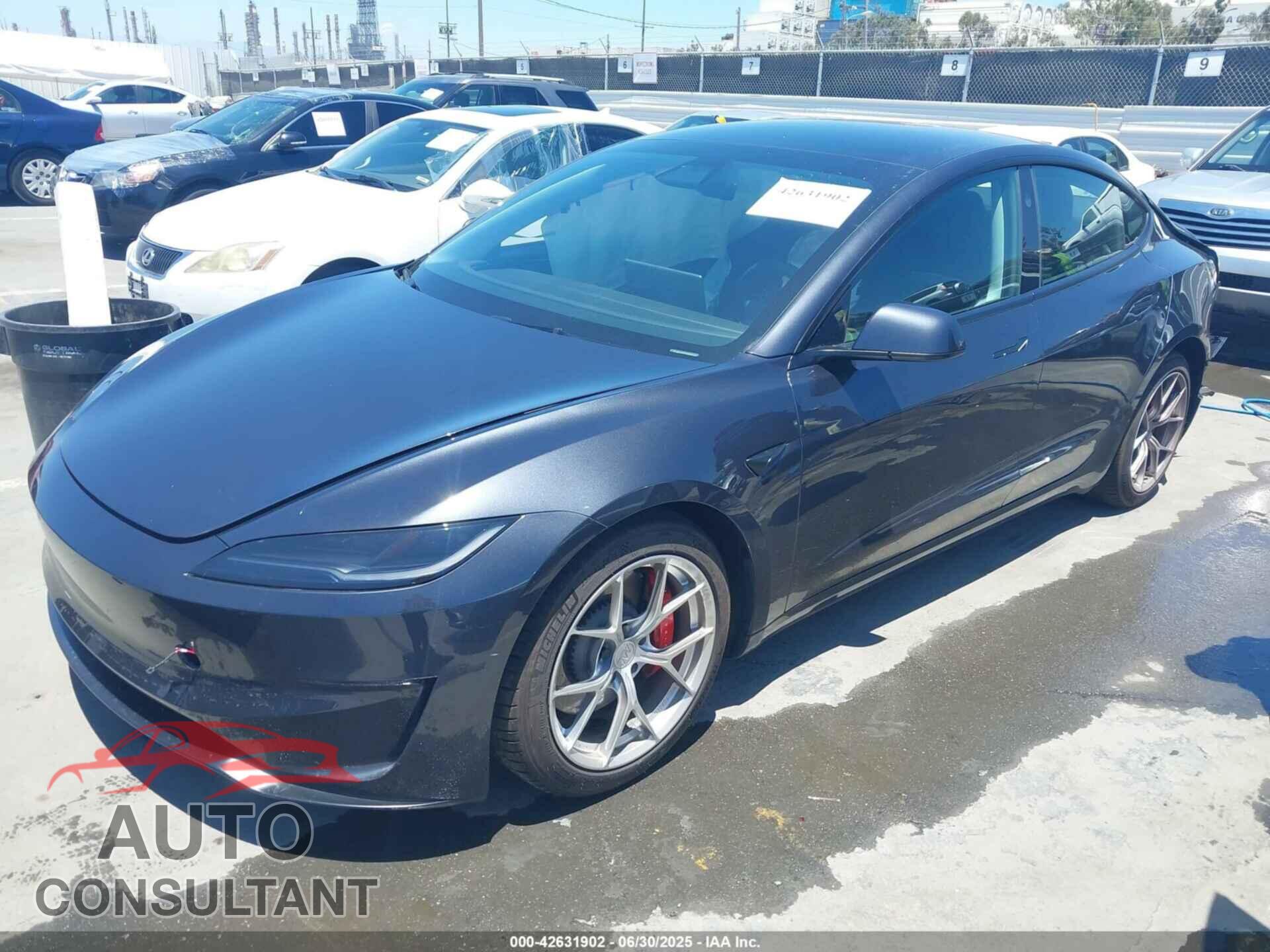 TESLA MODEL 3 2024 - 5YJ3E1ET9RF881240