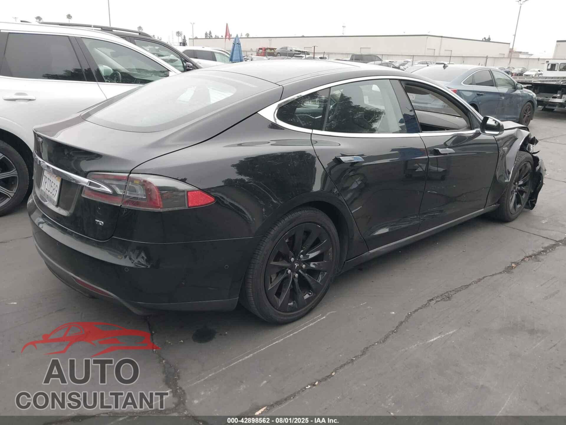 TESLA MODEL S 2015 - 5YJSA1E18FF118997