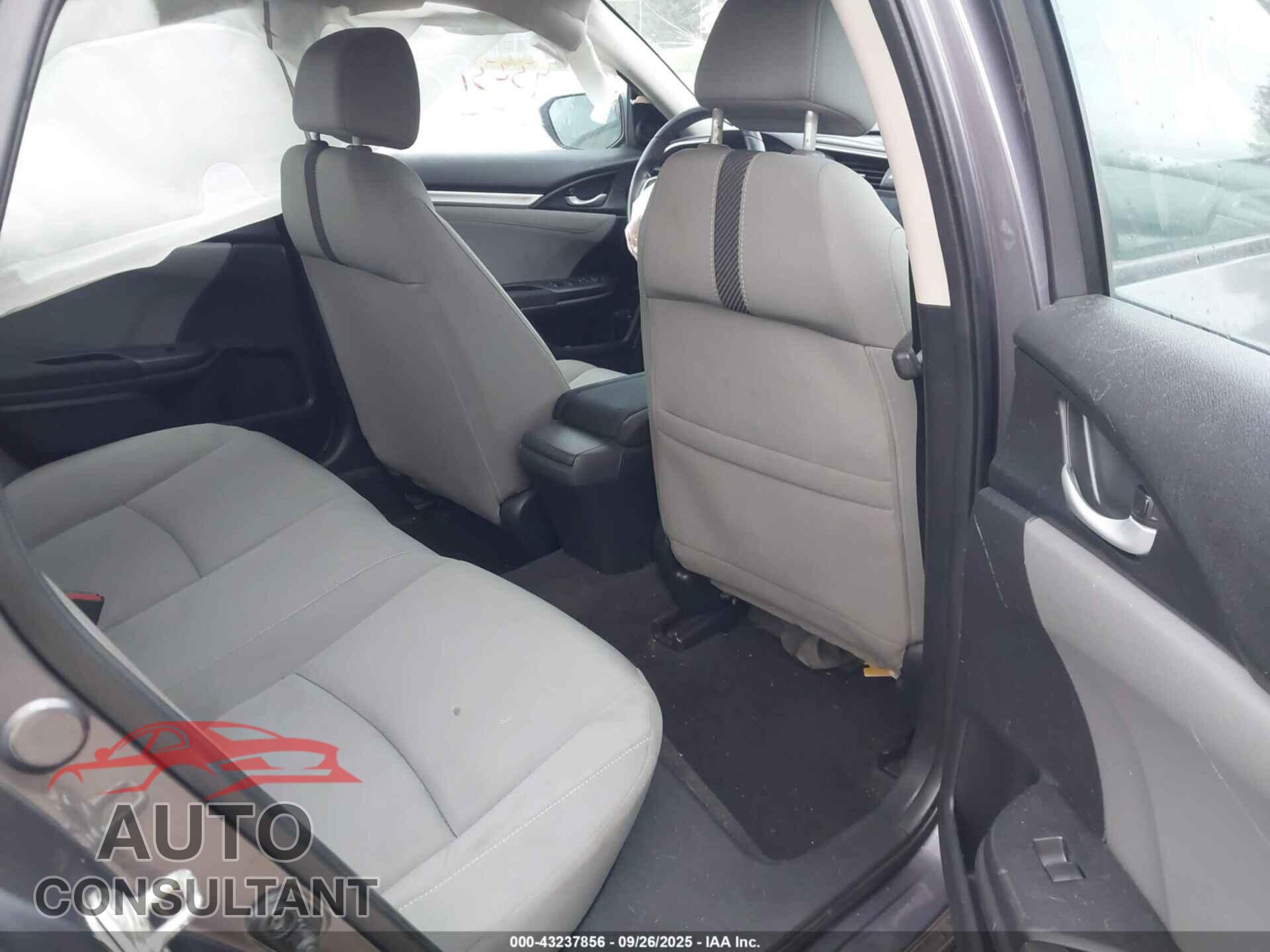 HONDA CIVIC 2017 - 19XFC2F78HE230826