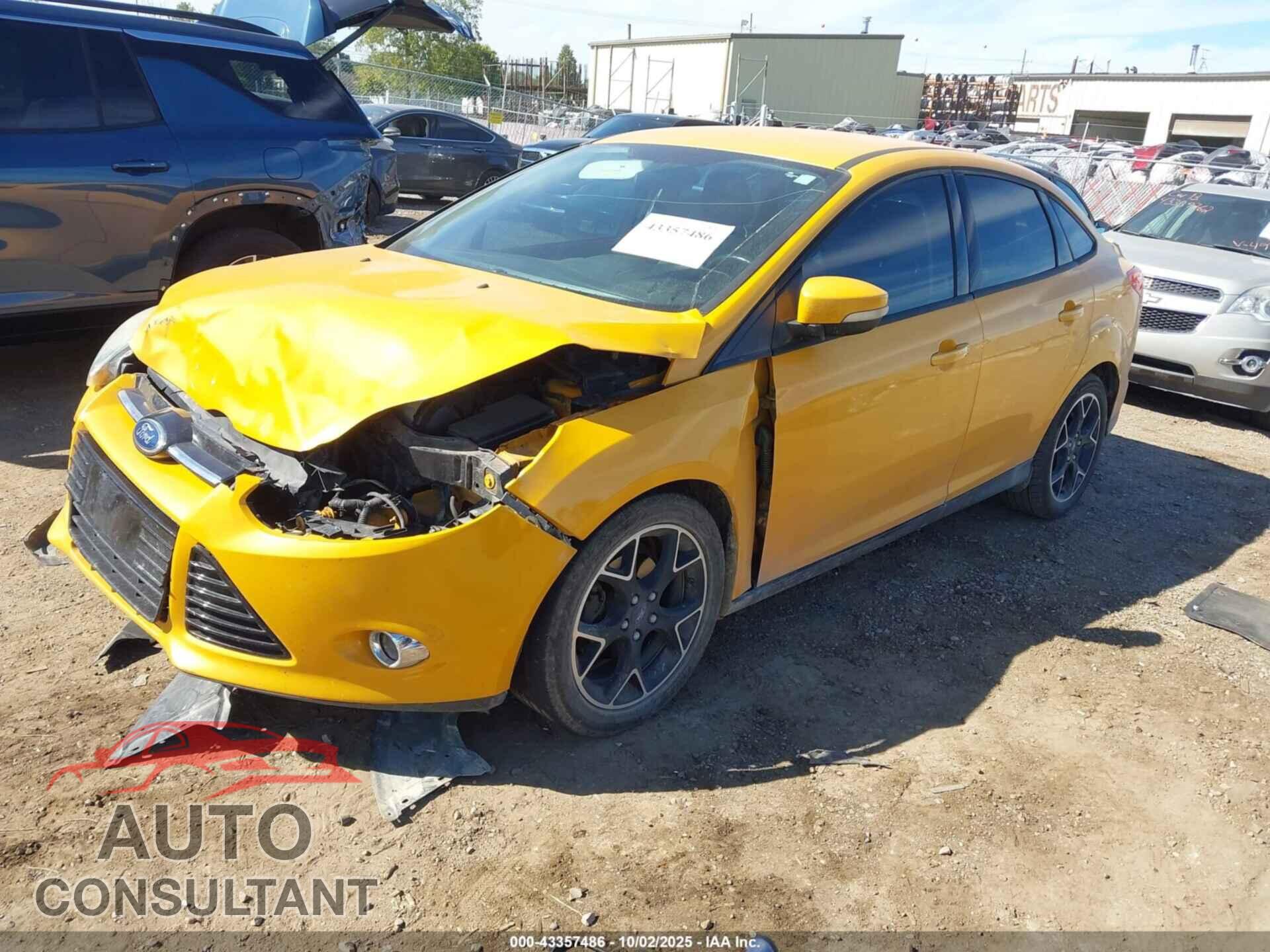 FORD FOCUS 2012 - 1FAHP3F22CL322043