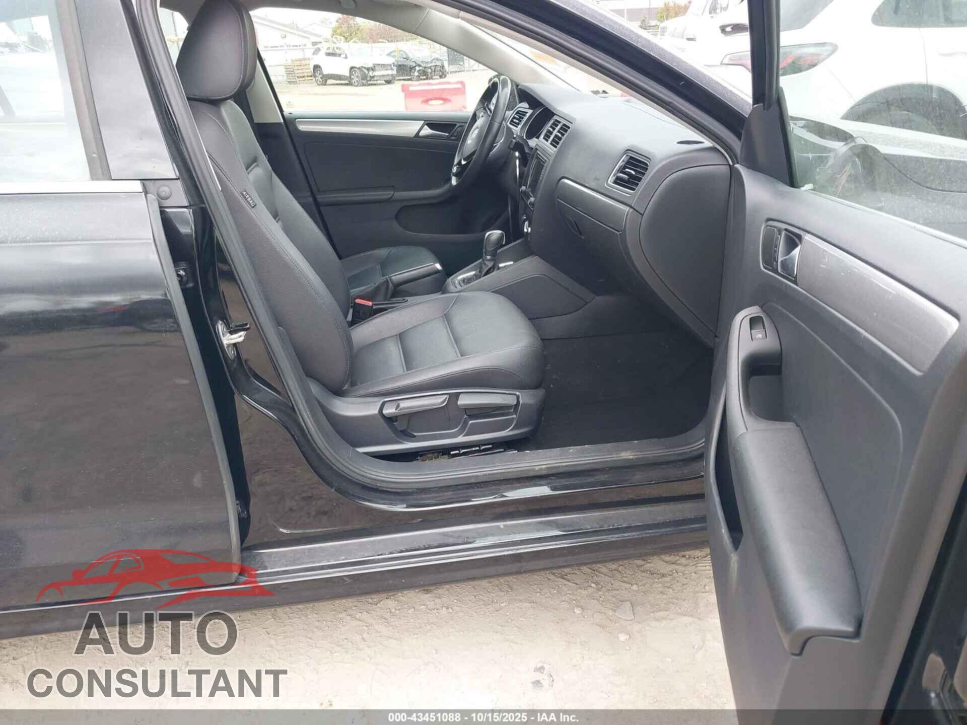 VOLKSWAGEN JETTA 2017 - 3VWDB7AJ4HM253663