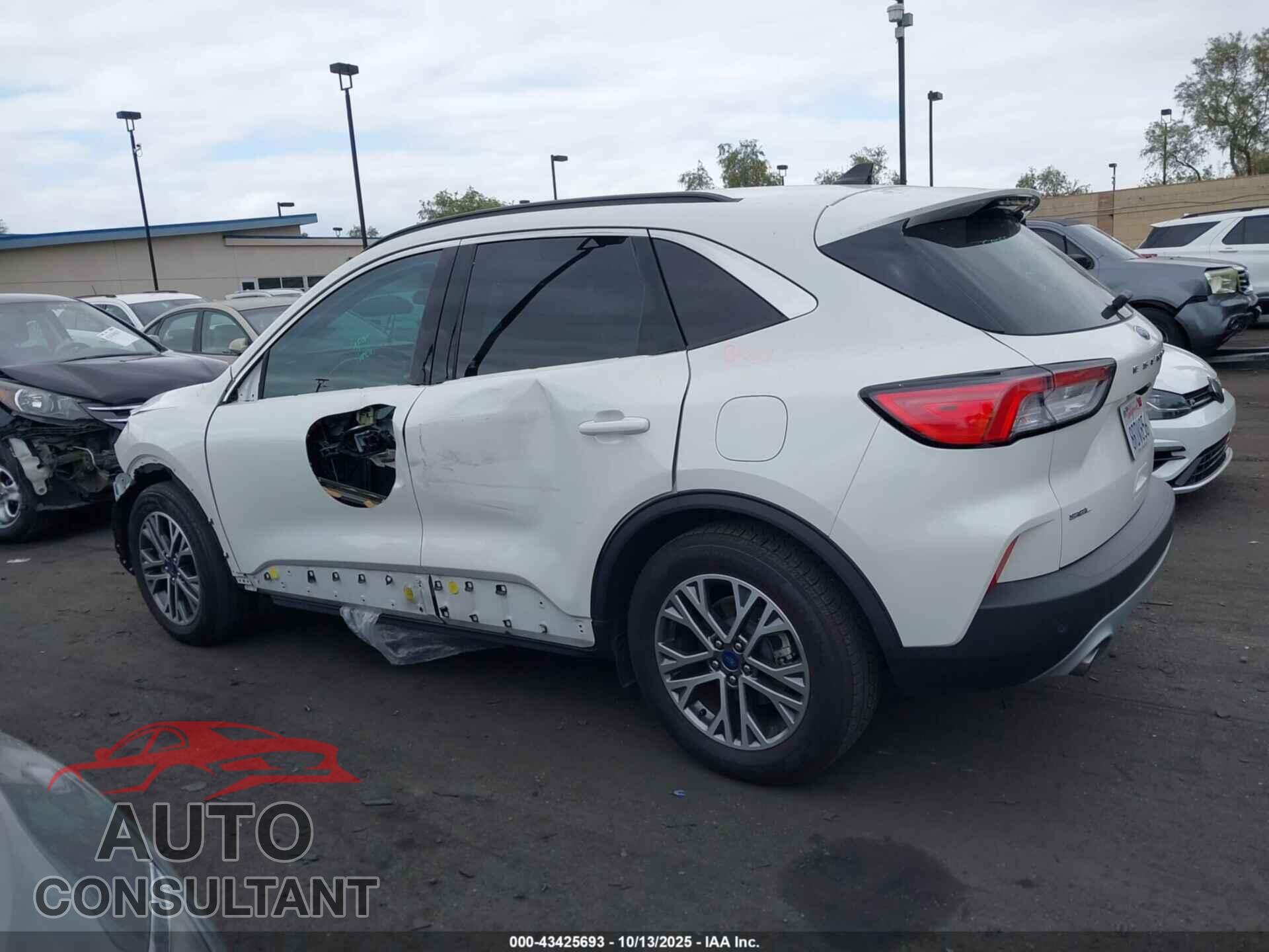 FORD ESCAPE 2020 - 1FMCU0H68LUA57128