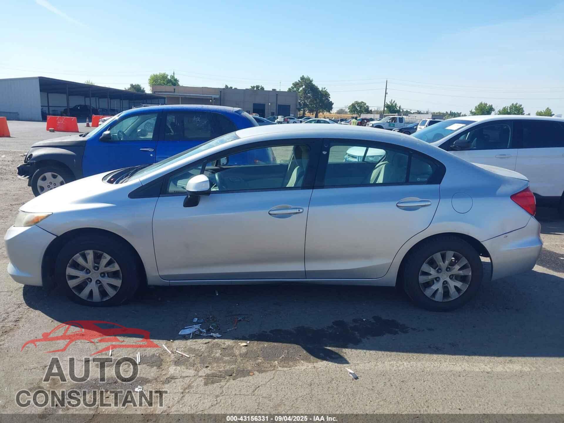 HONDA CIVIC 2012 - 2HGFB2F59CH585004