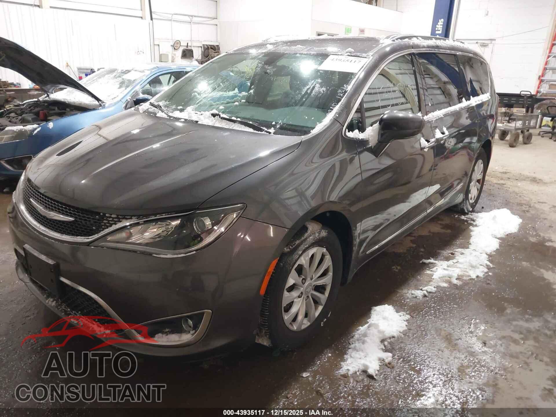 CHRYSLER PACIFICA 2017 - 2C4RC1BG7HR757073