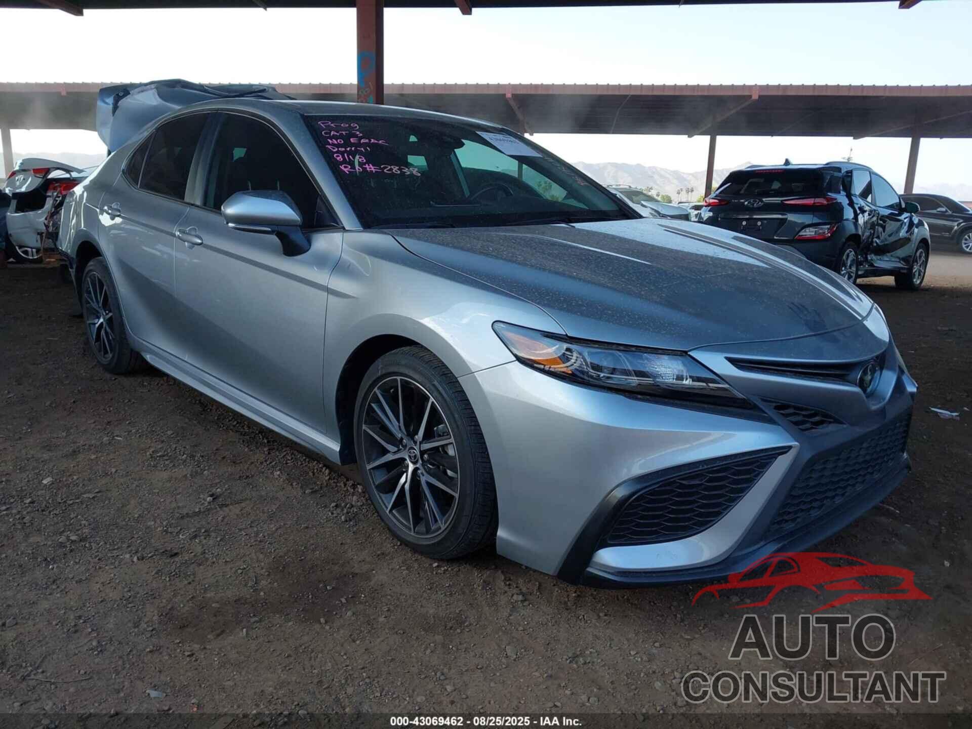 TOYOTA CAMRY 2023 - 4T1G11AK3PU753375