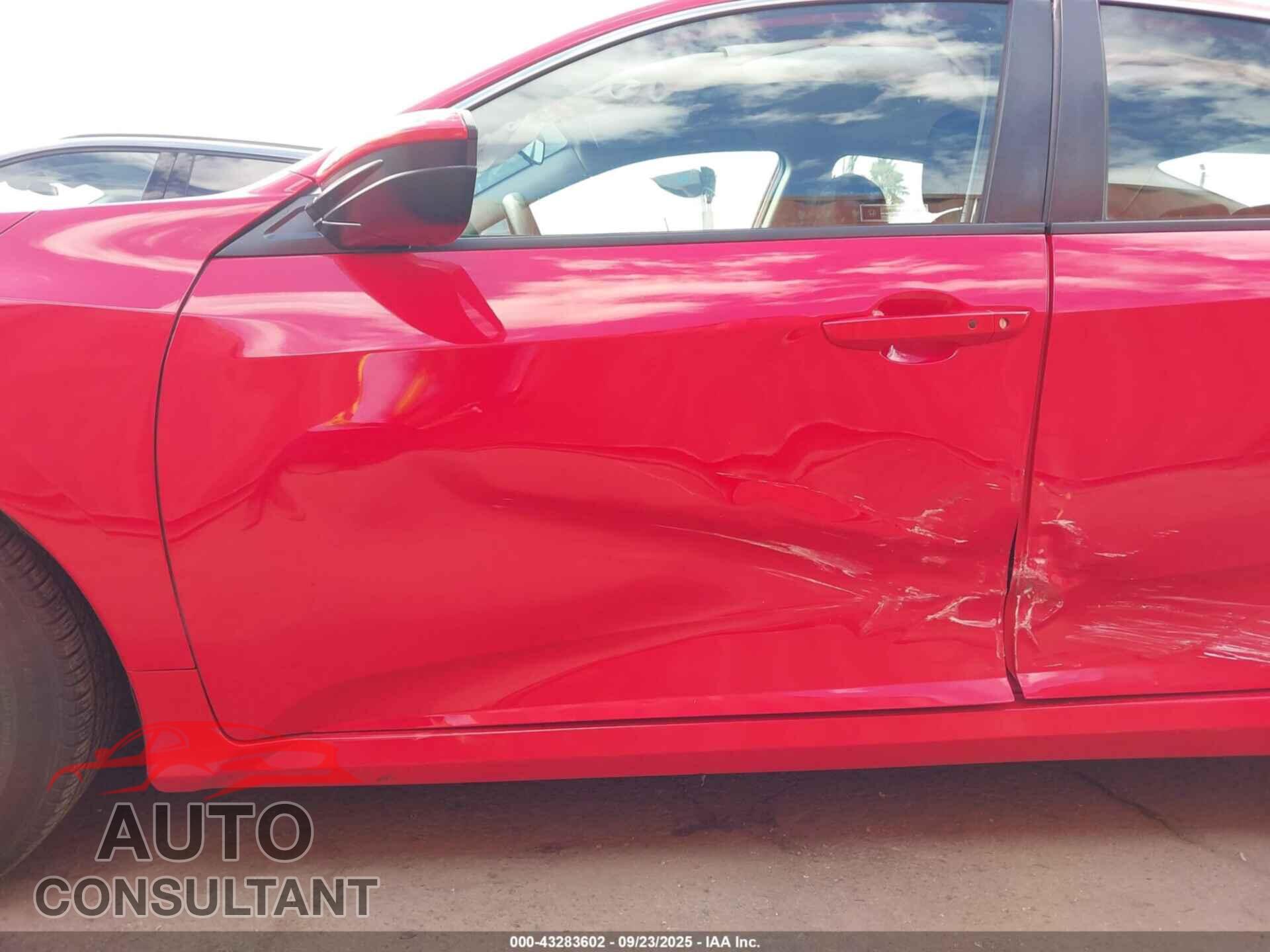 HONDA CIVIC 2017 - 2HGFC2F76HH577223