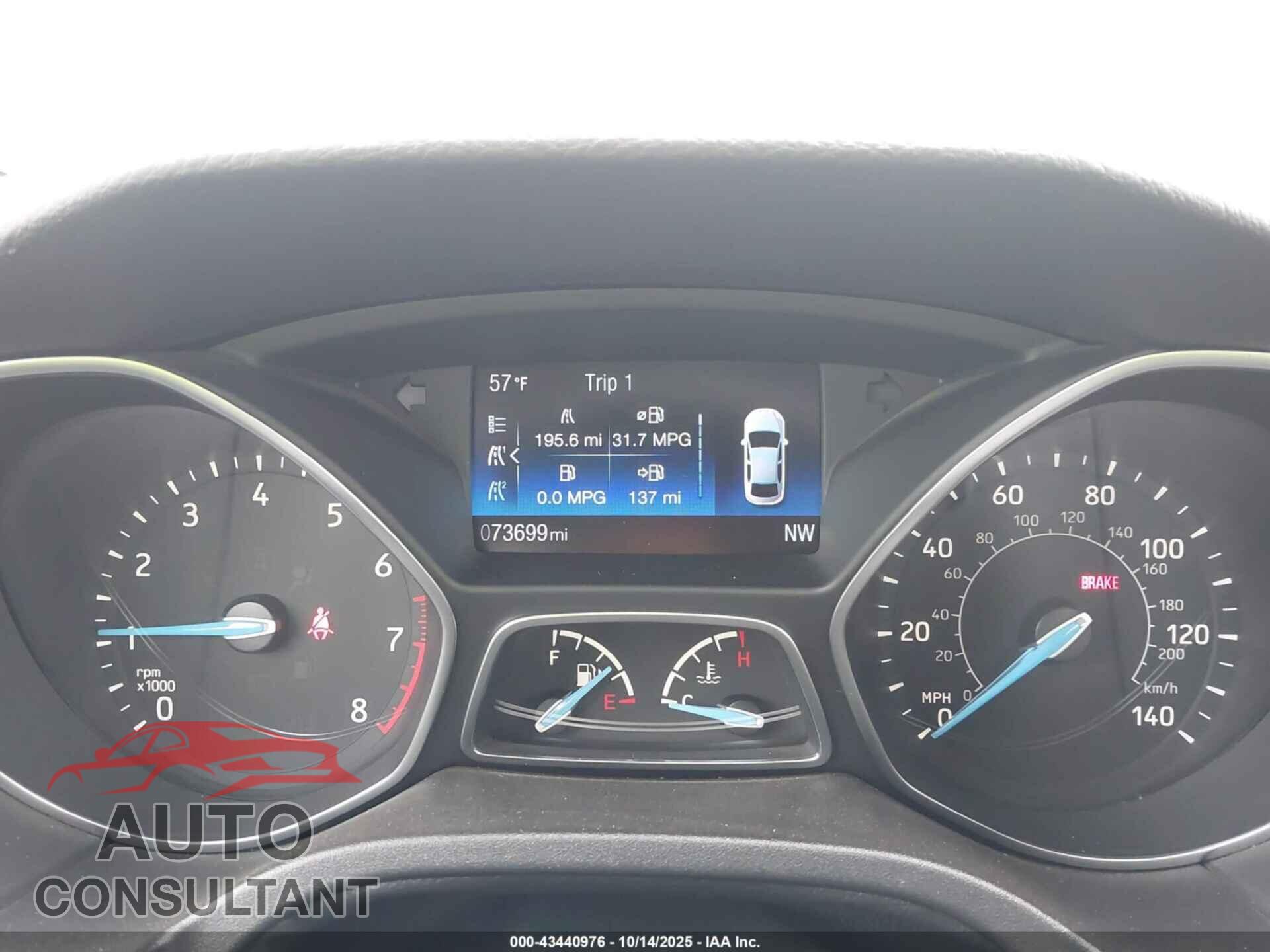 FORD FOCUS 2018 - 1FADP3FE3JL282965