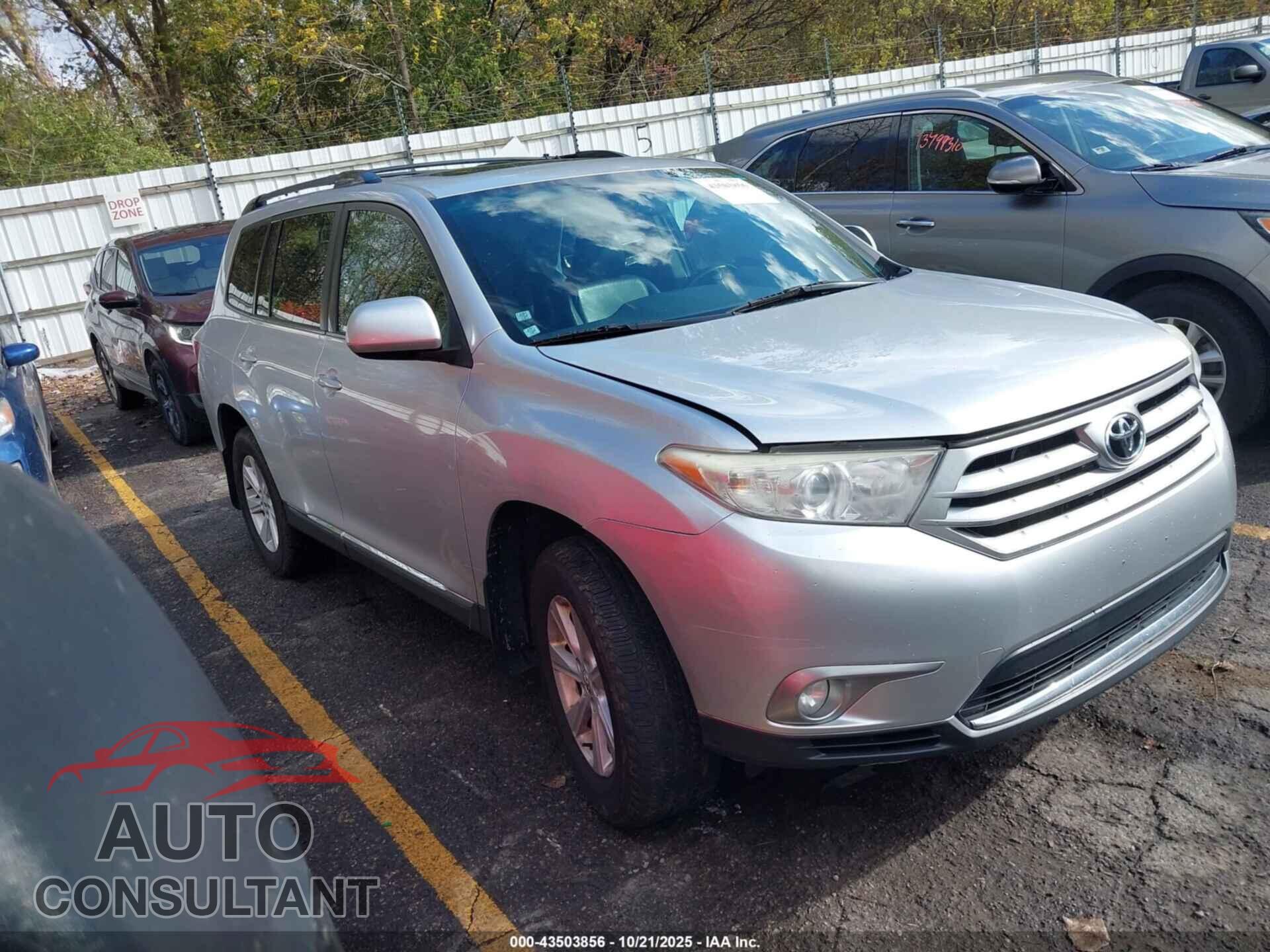 TOYOTA HIGHLANDER 2012 - 5TDBK3EH4CS095487
