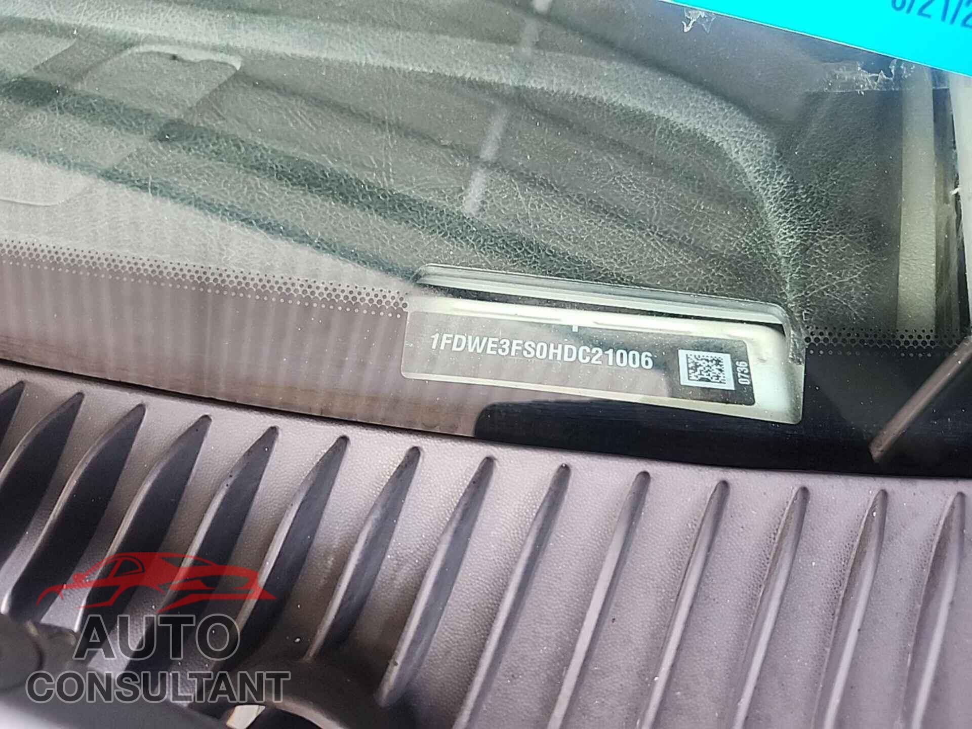 FORD ECONOLINE 2017 - 1FDWE3FS0HDC21006