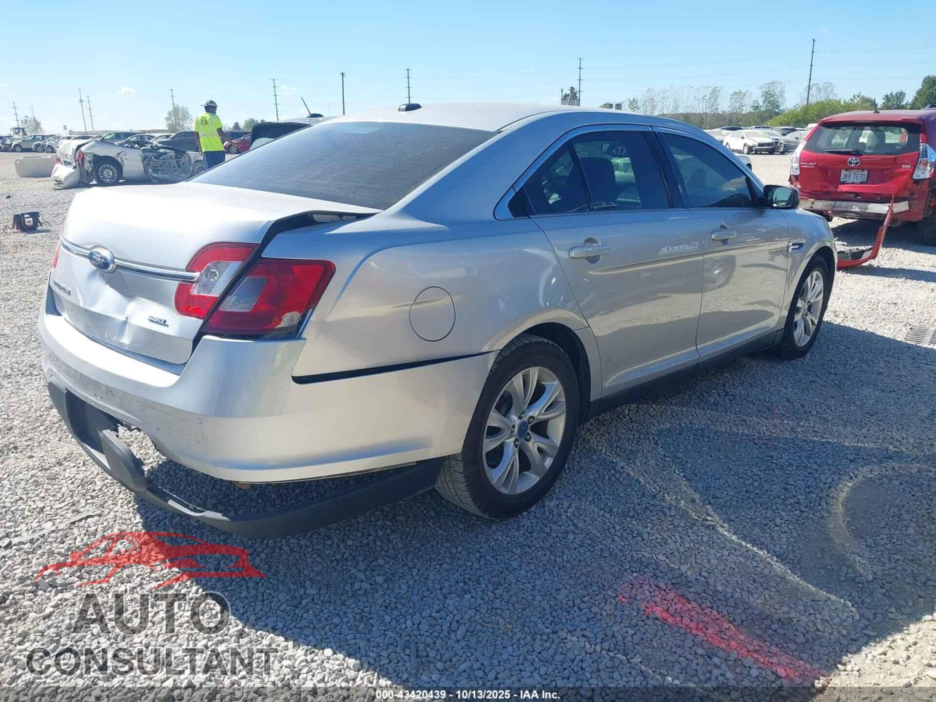 FORD TAURUS 2011 - 1FAHP2EW3BG157724