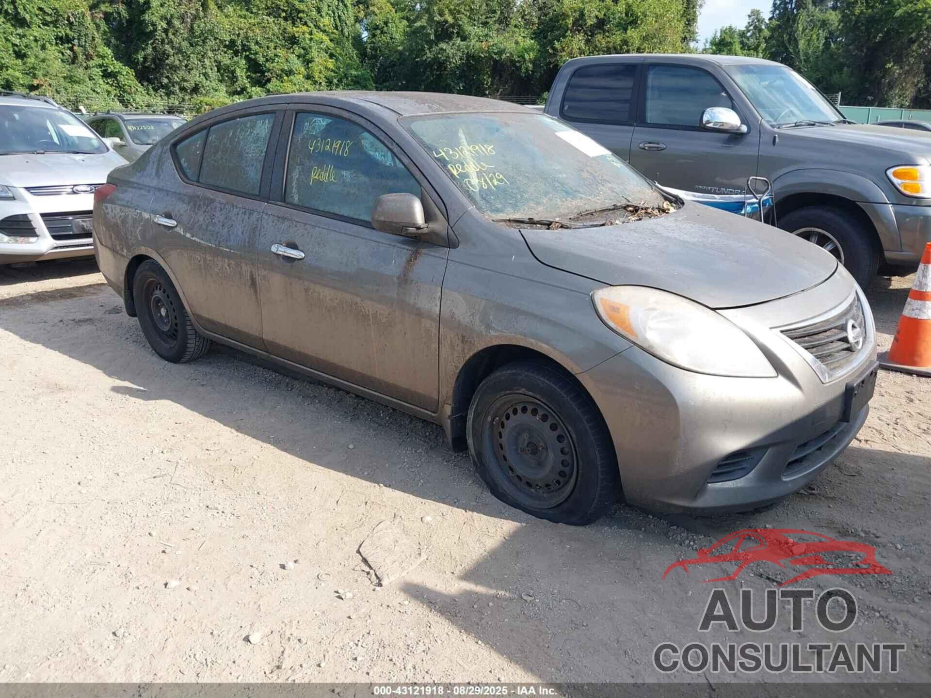 NISSAN VERSA 2012 - 3N1CN7AP9CL930377