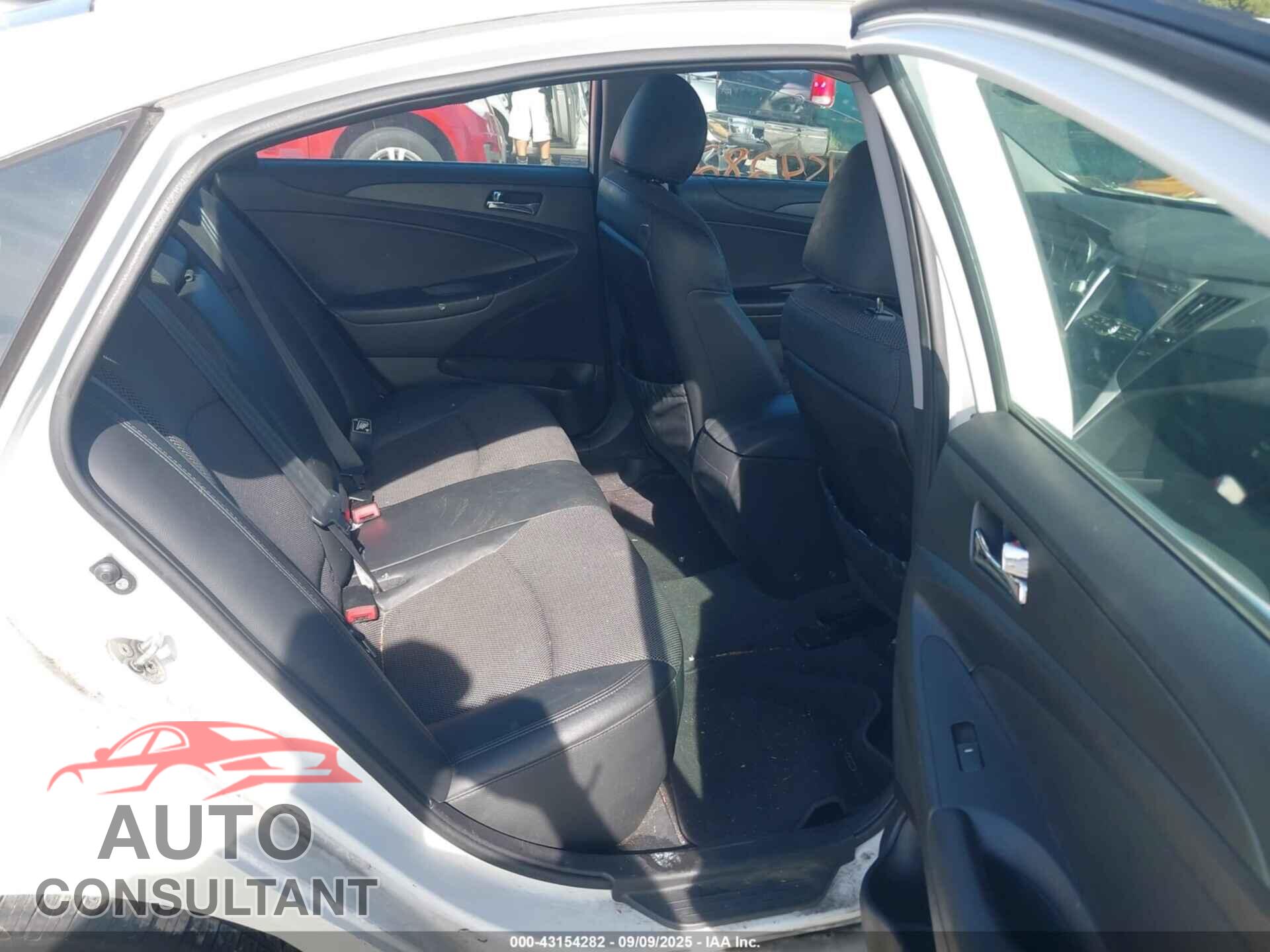 HYUNDAI SONATA 2011 - 5NPEC4ACXBH164150