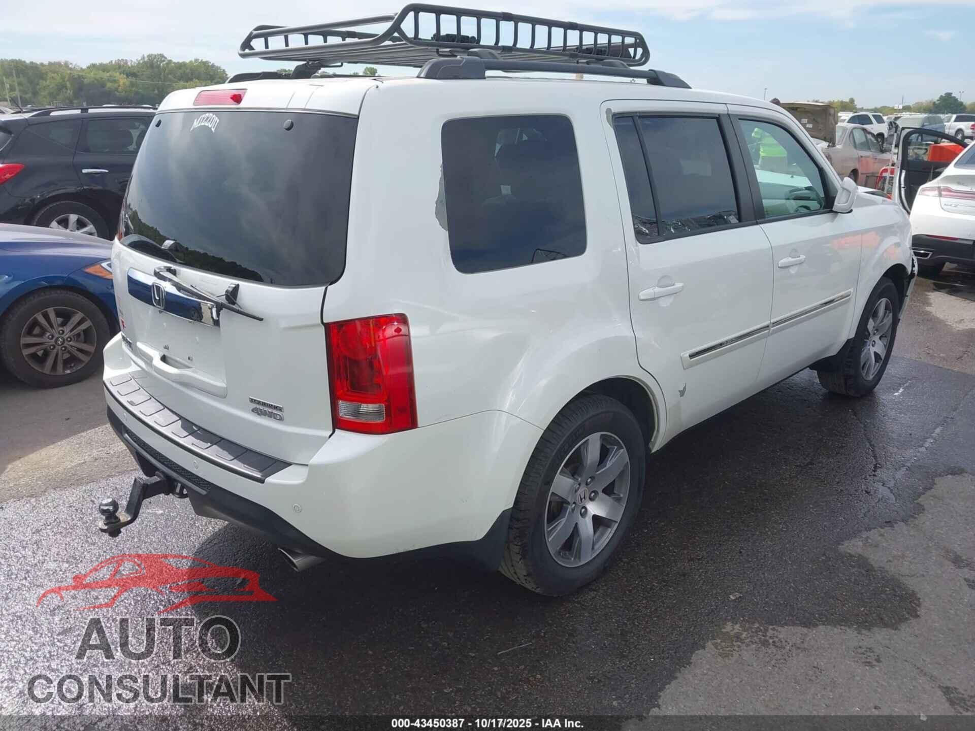 HONDA PILOT 2015 - 5FNYF4H91FB008422