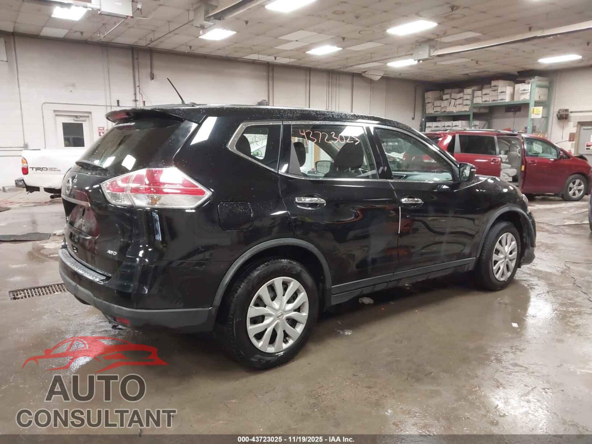 NISSAN ROGUE 2015 - KNMAT2MV9FP537852