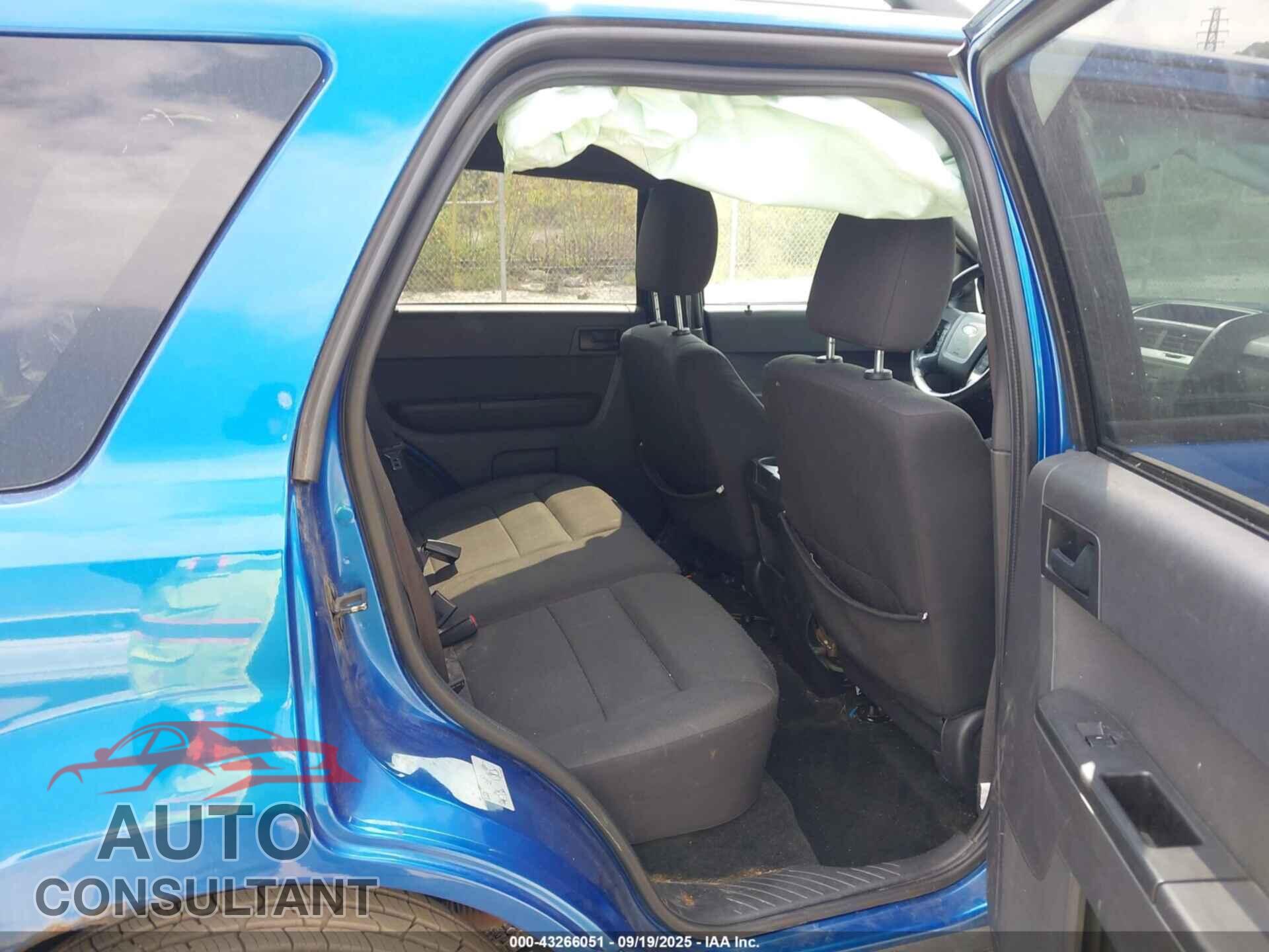 FORD ESCAPE 2012 - 1FMCU9D77CKC40440